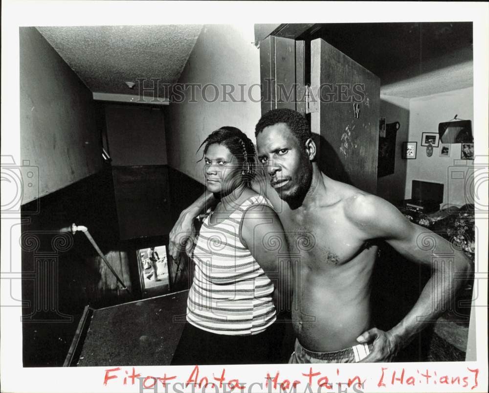 1981 Press Photo Haitians Fito and Anita Martain pose at their home in Dade, FL