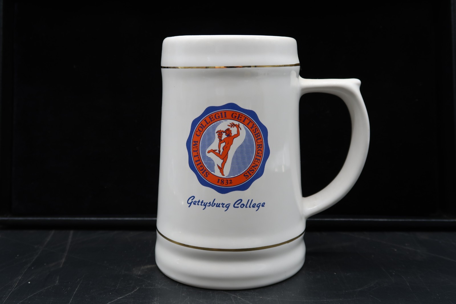 Vtg Gettysburg College Ceramic Beer Stein Mug Gold Trim Seal Logo Alumni 6 Vtg Gettysburg College Ceramic Beer Stein Mug Gold Trim Seal Logo Alumni 6