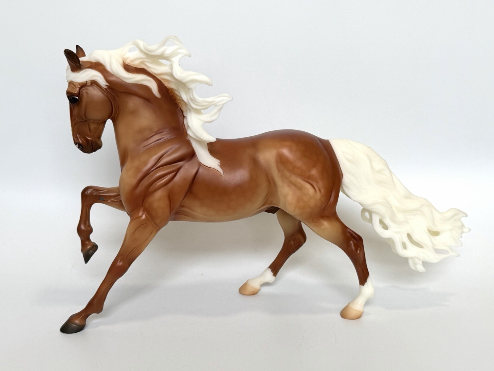 Breyer 2012 Pacific Passage Event TAMARACK Andalusian Dapple Palomino 1/75 WOW Breyer 2012 Pacific Passage Event TAMARACK Andalusian Dapple Palomino 1/75 WOW
