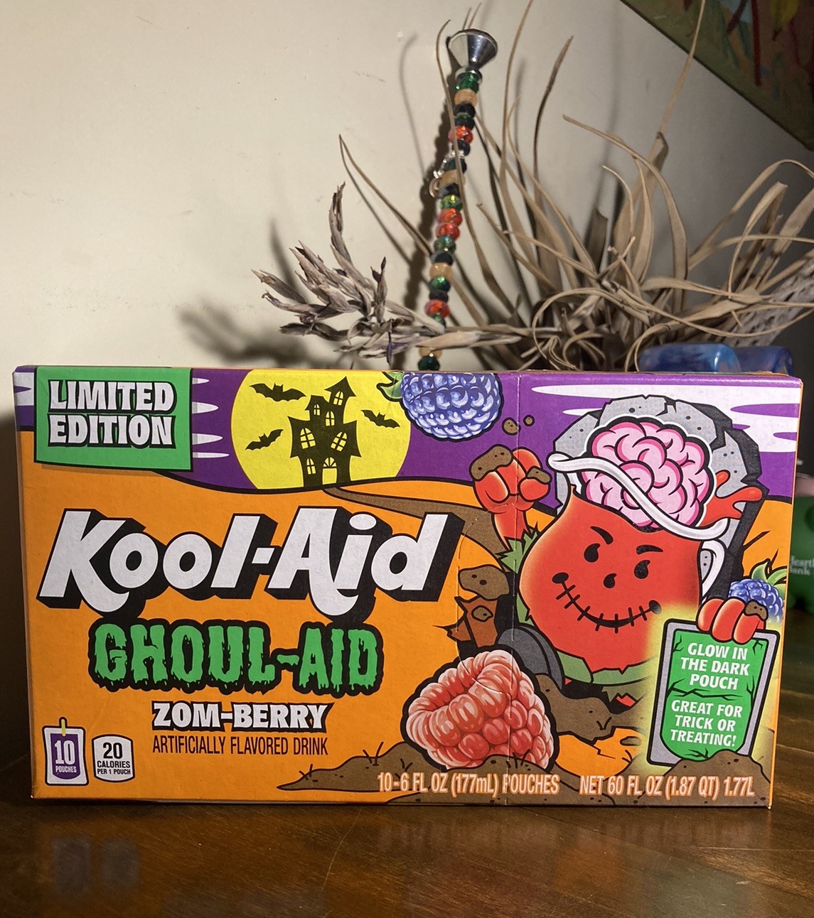 Kool-Aid Ghoul-Aid Zom-Berry Flavor 10 Pouches Limited Edition Sealed Halloween Kool-Aid Ghoul-Aid Zom-Berry Flavor 10 Pouches Limited Edition Sealed Halloween