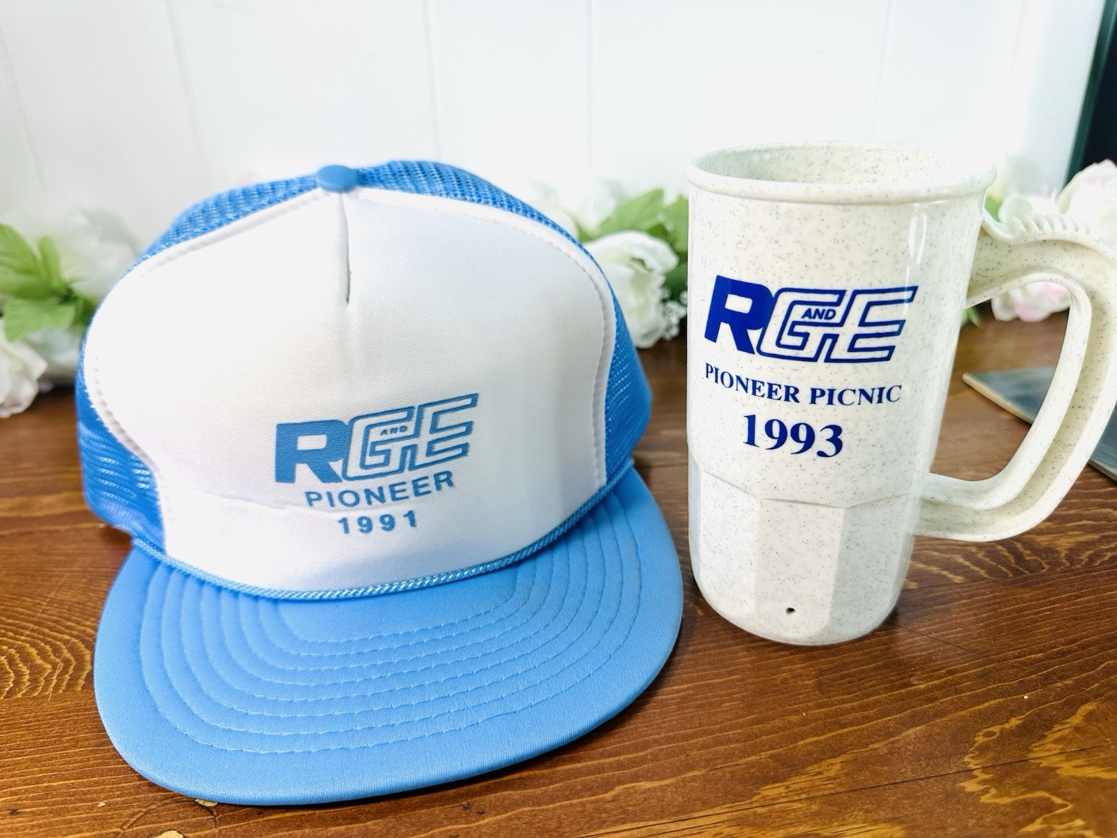 Vintage 90s Rochester Gas Electric Corporation Mug & Hat Nissan RG&E SnapBack Vintage 90s Rochester Gas Electric Corporation Mug & Hat Nissan RG&E SnapBack