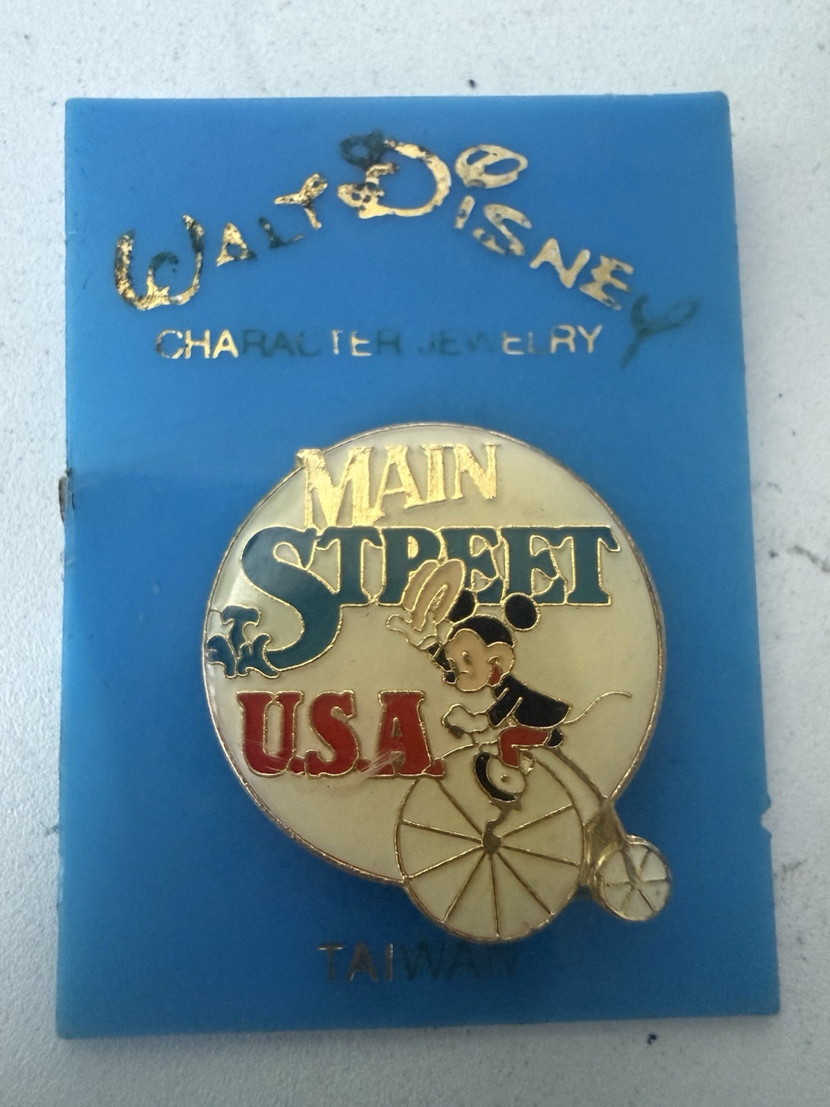 Vintage 1985 Disneyland 30th Anniversary Vintage 1985 Disneyland 30th Anniversary