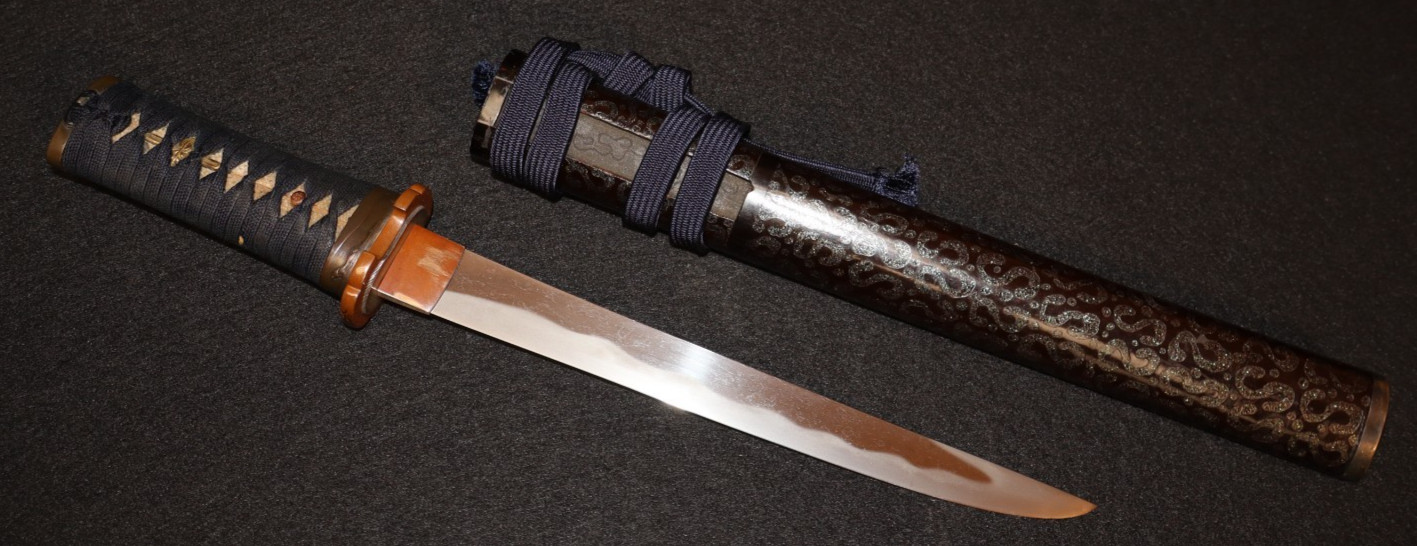 Antique Japanese Tanto, Horse Fuchi Kashira Kawari Nuri Saya 変塗鞘 - Edo Period