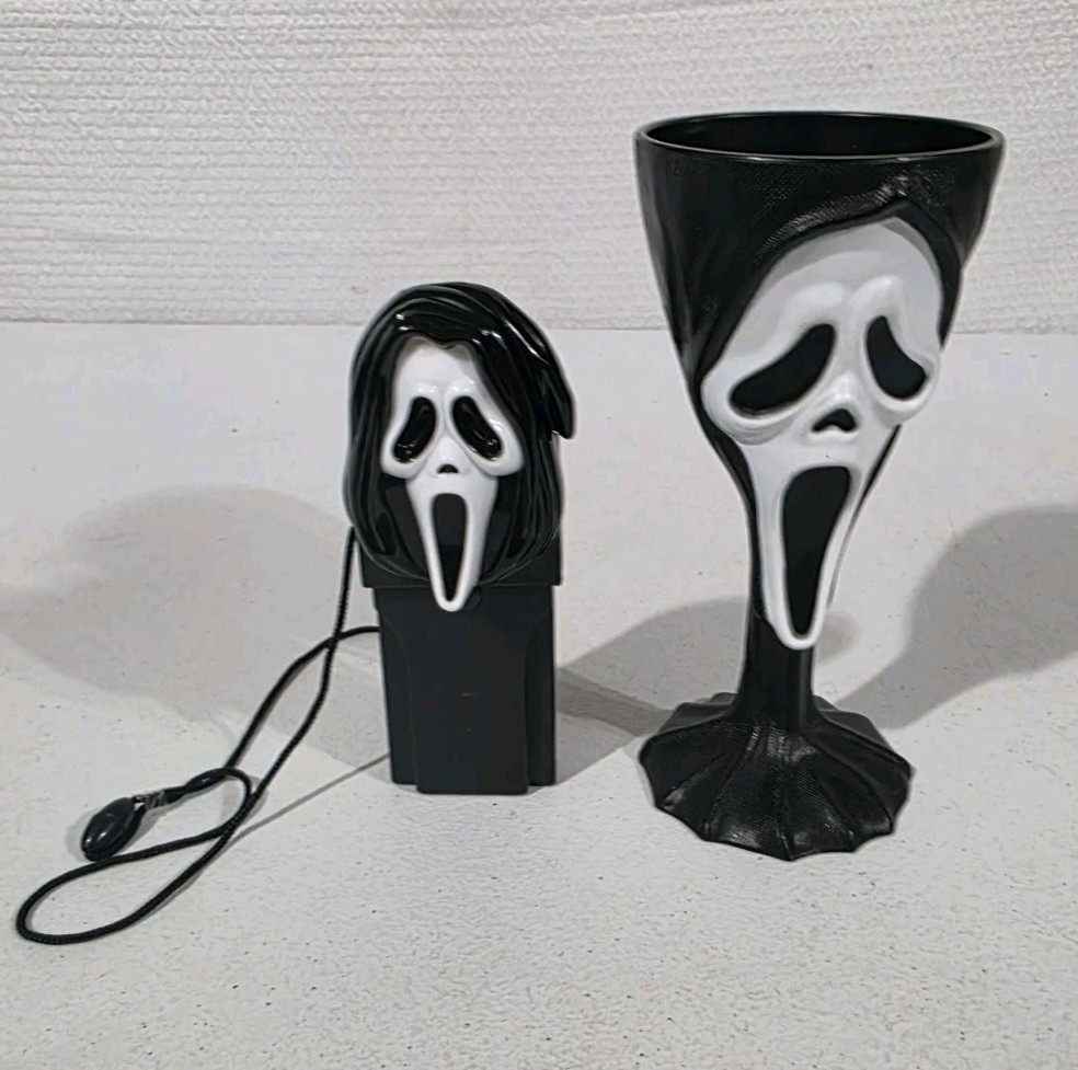 Vintage Scream Ghostface Halloween Trick Or Treat Safety Light And Goblet Lot