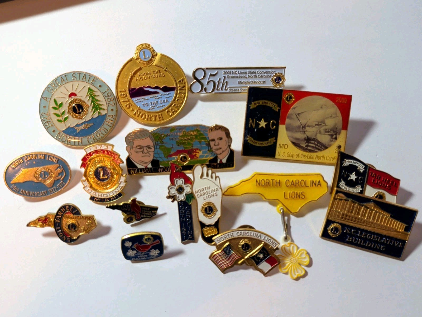 Lot Of 16 Vintage Lions Club North Carolina Brooch Pins 1972-2009 Ship Cardinal Lot Of 16 Vintage Lions Club North Carolina Brooch Pins 1972-2009 Ship Cardinal