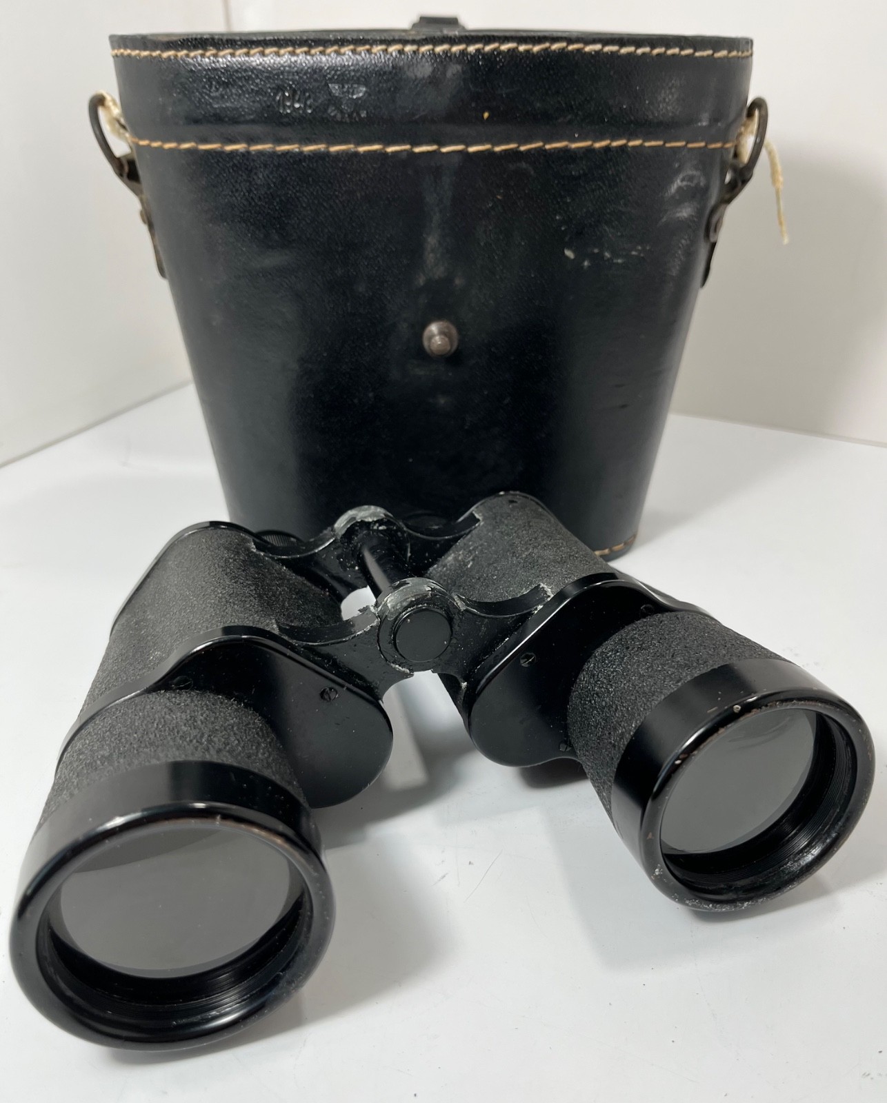 WW2 German Wehrmacht Dienstglas - 10x50 BINOCULARS & CASE - ZEISS 1943 Insignia WW2 German Wehrmacht Dienstglas - 10x50 BINOCULARS & CASE - ZEISS 1943 Insignia