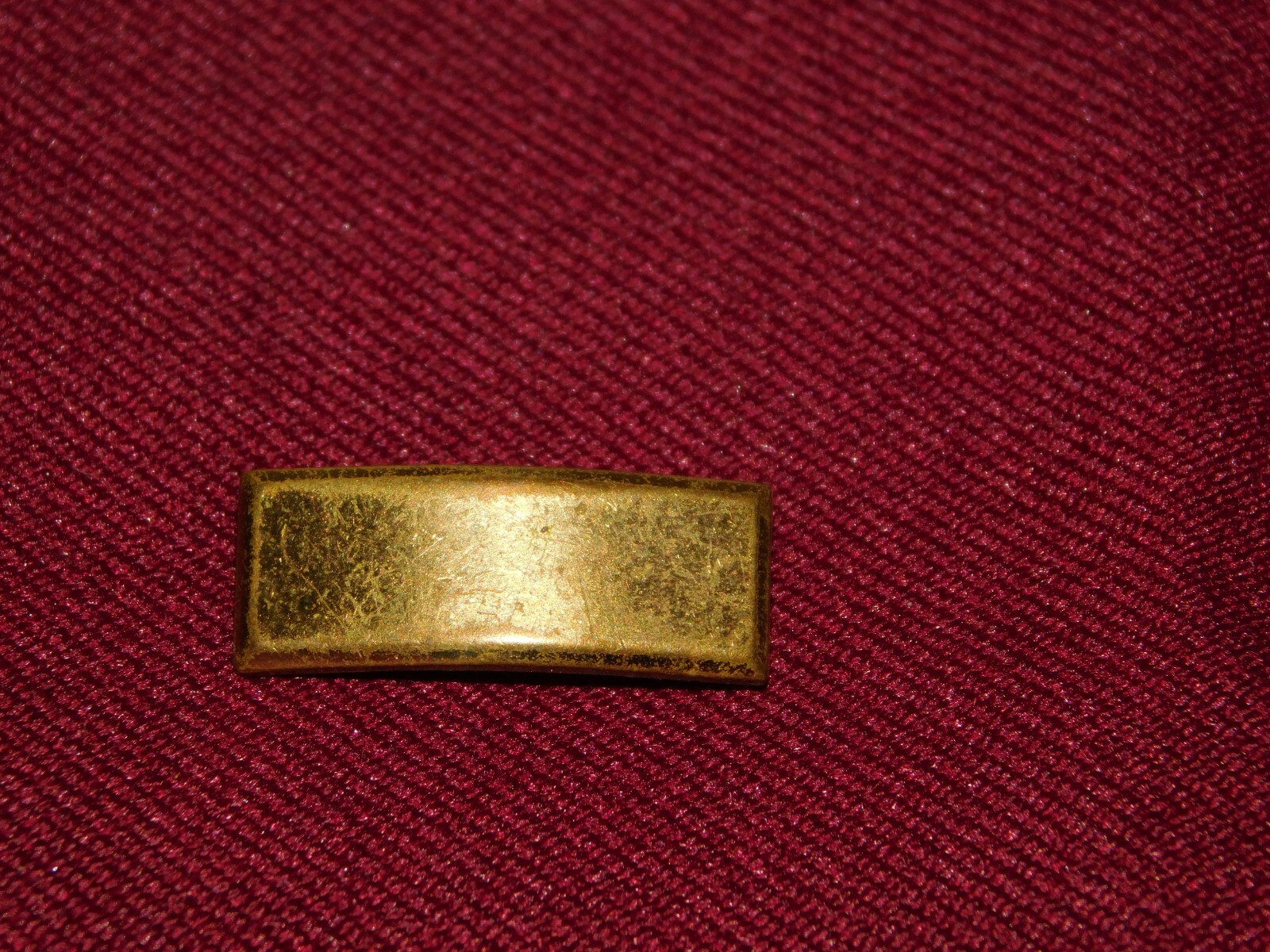 VINTAGE WWII ARMY MILITARY MEYER INSIGNIA LIEUTENANT COLLAR PIN VINTAGE WWII ARMY MILITARY MEYER INSIGNIA LIEUTENANT COLLAR PIN