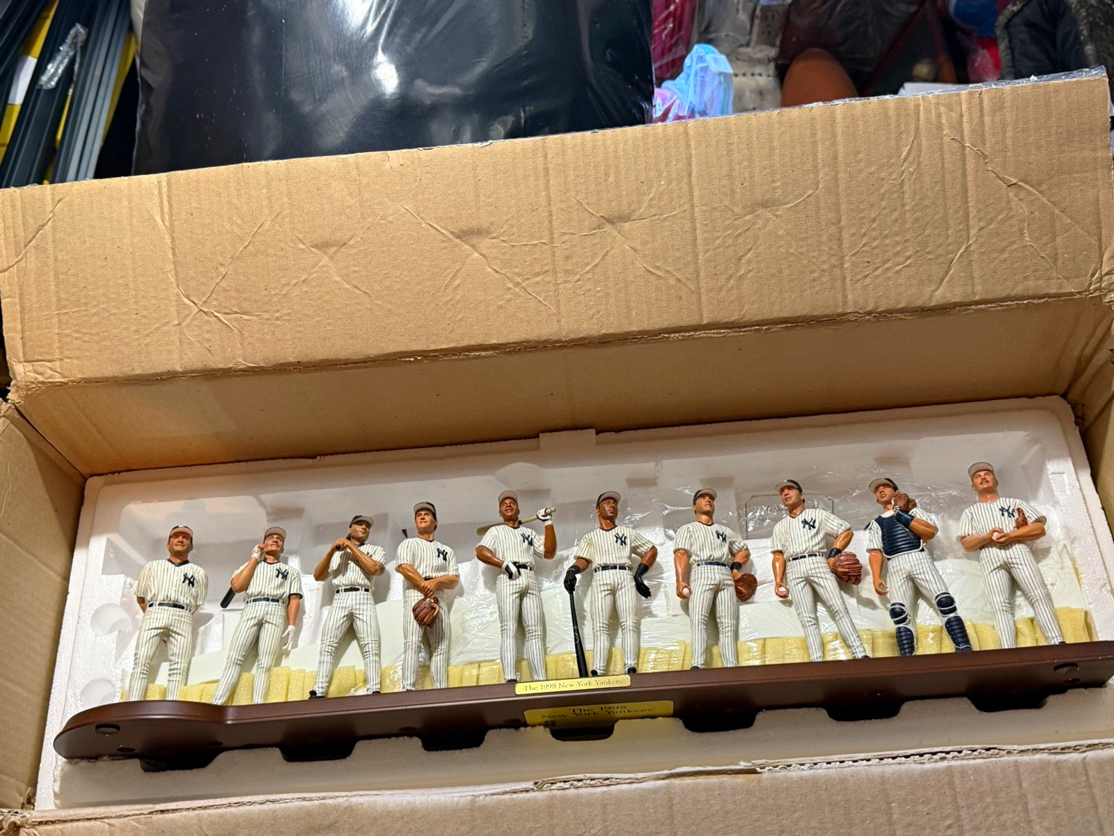 Danbury Mint Baseball\'s Greatest Teams 1998 Yankees 10pc Boxed Figurines