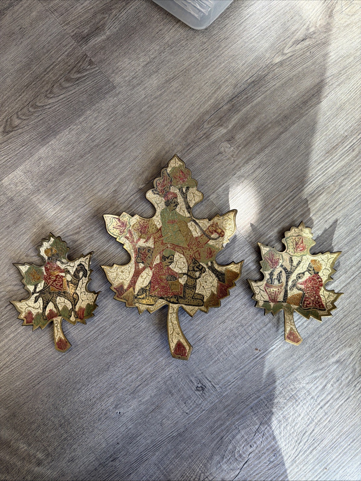VTG Etched Painted Brass Leaf Camel Charmer Man India Wall Hanging Dish Trinket VTG Etched Painted Brass Leaf Camel Charmer Man India Wall Hanging Dish Trinket