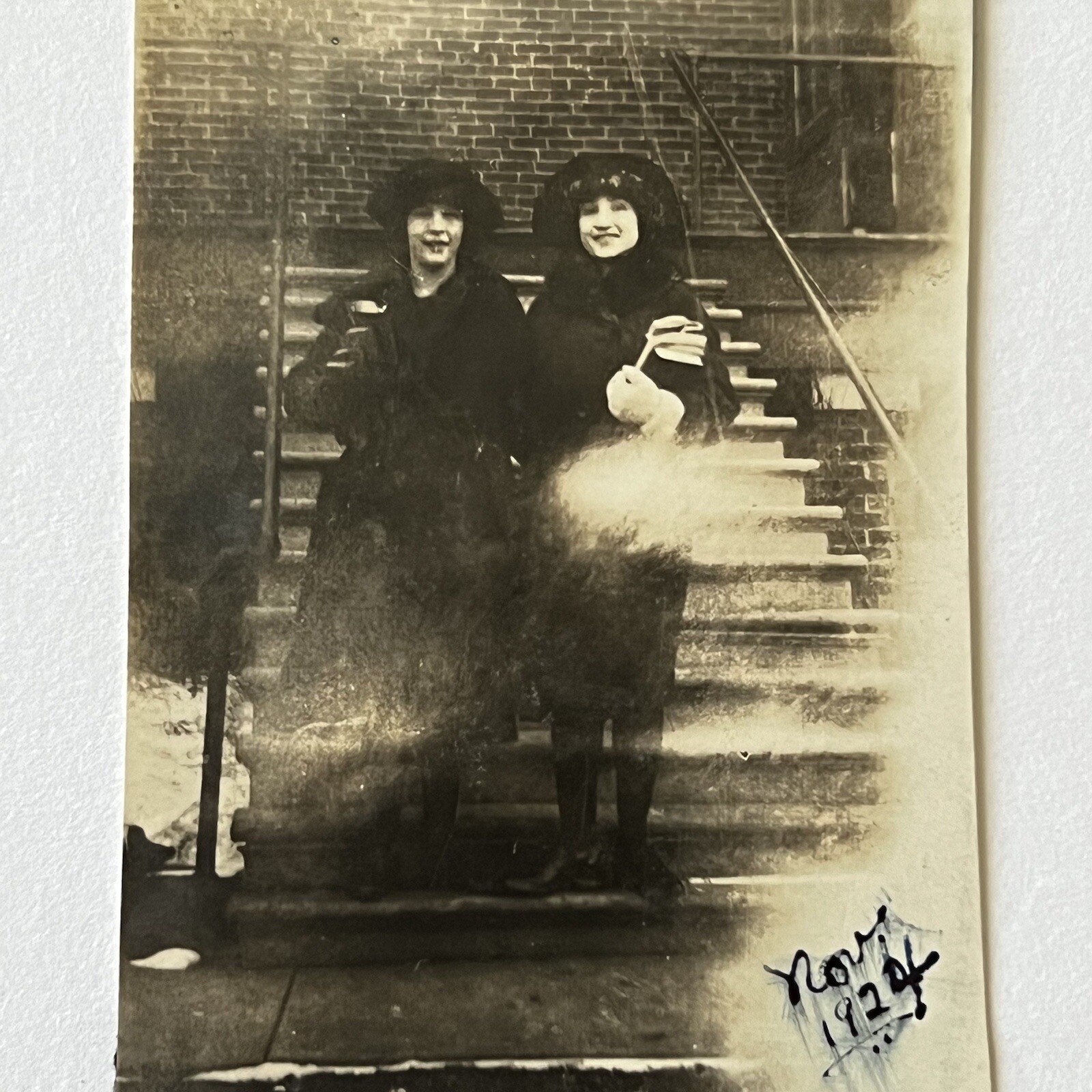 Antique Snapshot Photograph Beautiful Women 1920s Flappers Antique Snapshot Photograph Beautiful Women 1920s Flappers
