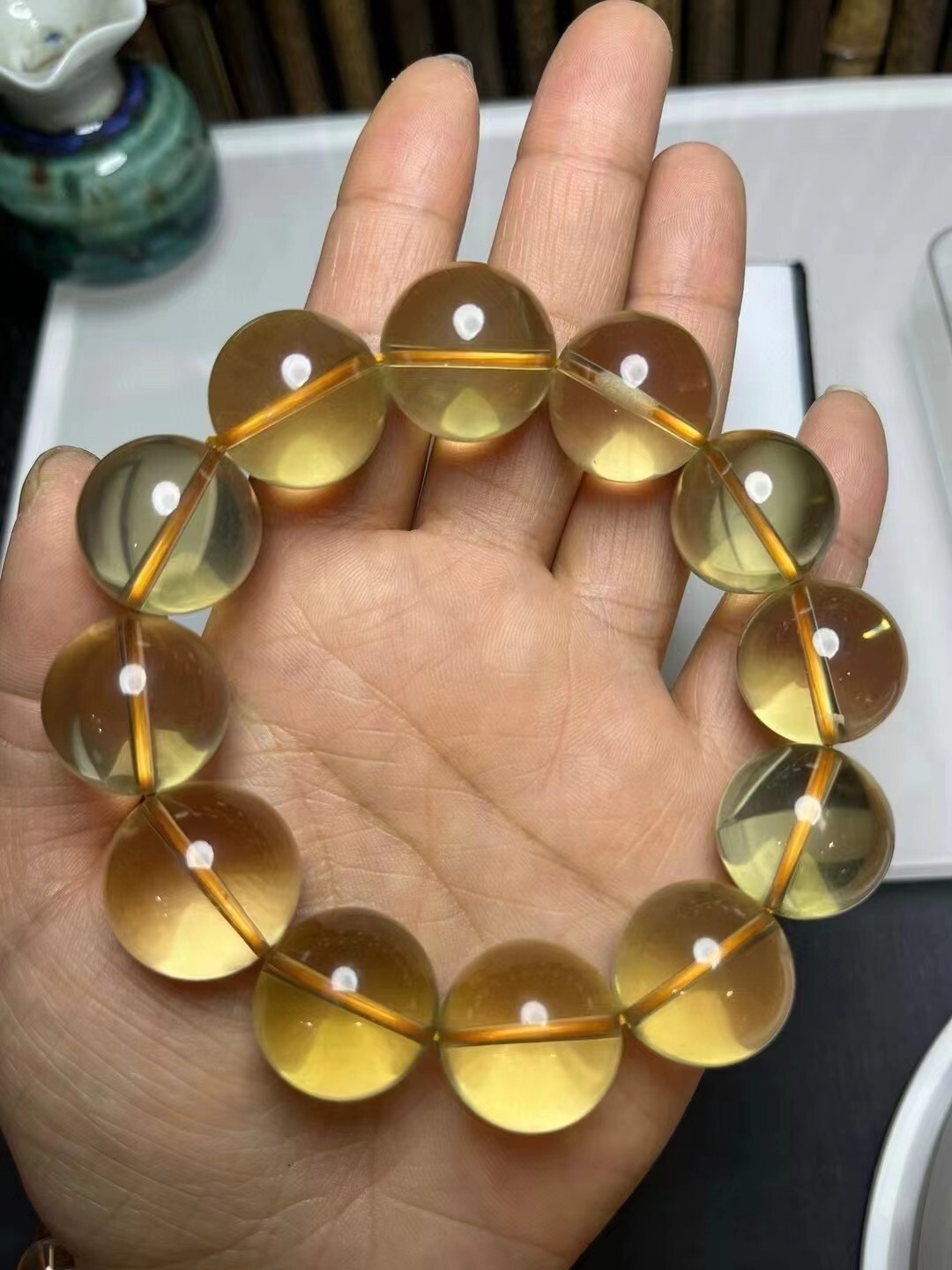 AAAA Grade Natural Yellow Citrine Quartz 20mm Round Bead Elastic Bracelet AAAA Grade Natural Yellow Citrine Quartz 20mm Round Bead Elastic Bracelet