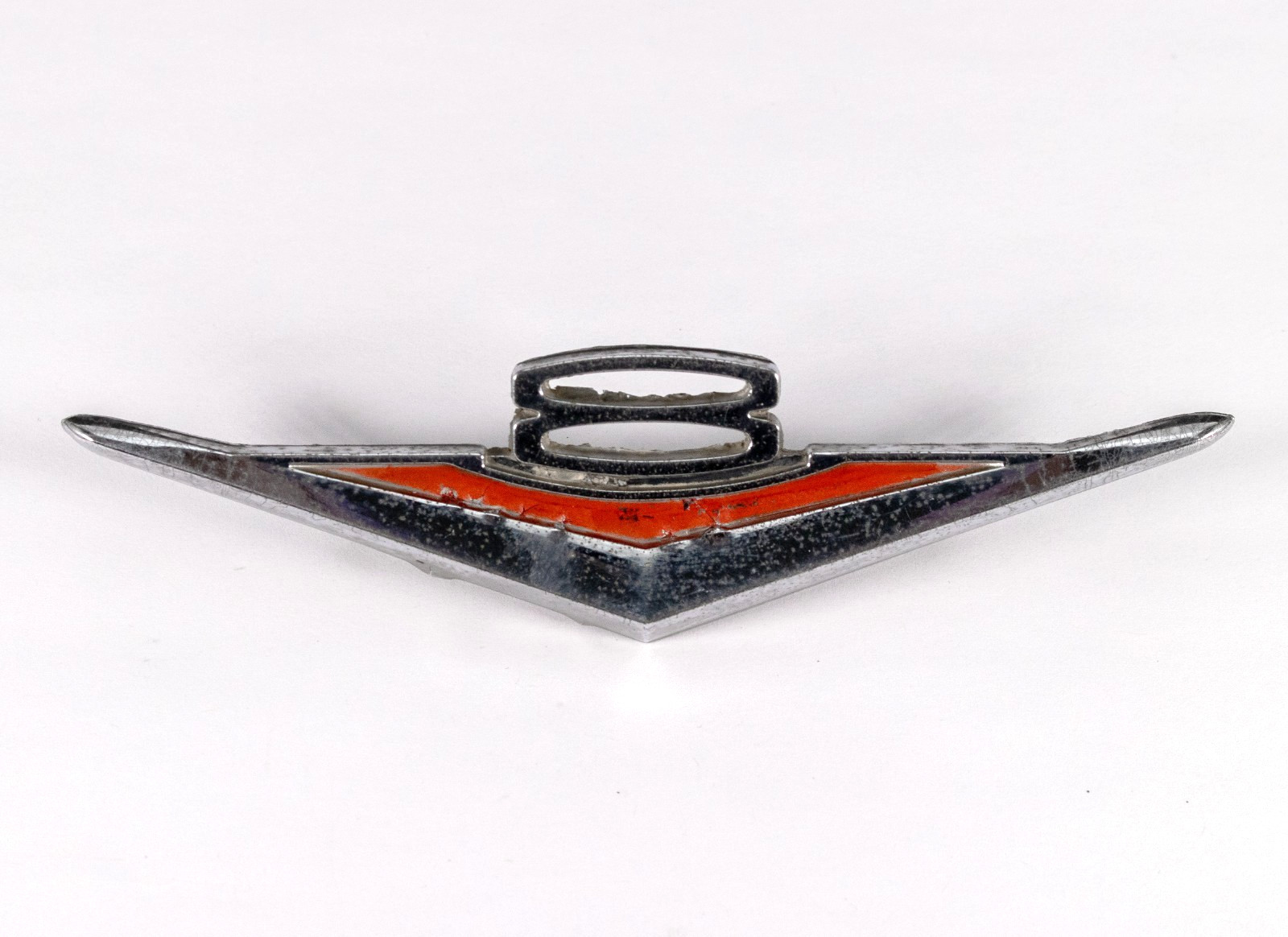 1965–1966 AMC Rambler Classic V-8 Rear Quarter Panel Fender Emblem Pt # 3490385 1965–1966 AMC Rambler Classic V-8 Rear Quarter Panel Fender Emblem Pt # 3490385