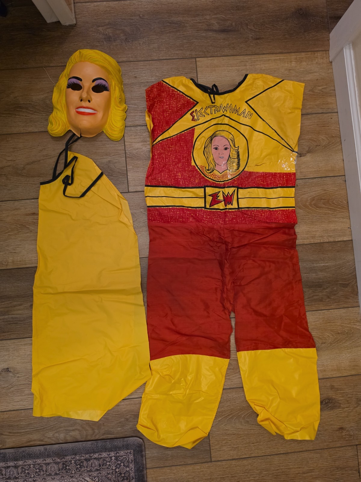 Vintage 1976 Ben Cooper ELECTRA-WOMAN Halloween Mask Costume SID & MARTY KROFFT