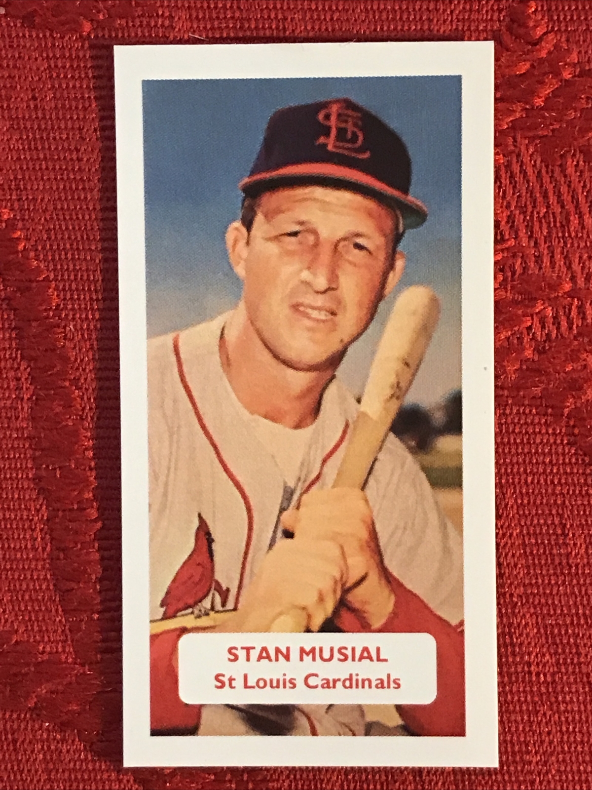 STAN MUSIAL BASEBALL CARD-CARDINALS-NEW OLD STOCK-UK ISSUE-VERY SCARCE CARD-MINT STAN MUSIAL BASEBALL CARD-CARDINALS-NEW OLD STOCK-UK ISSUE-VERY SCARCE CARD-MINT