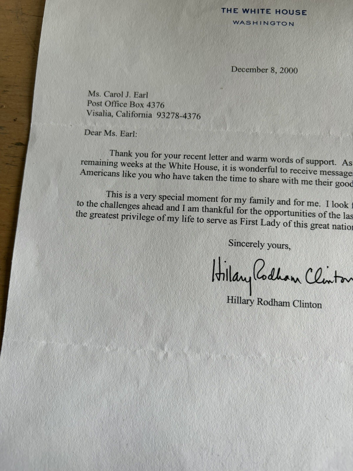 Signed Letter From Hillary Rodham Clinton On White House Stationery, Dec 2000 Signed Letter From Hillary Rodham Clinton On White House Stationery, Dec 2000