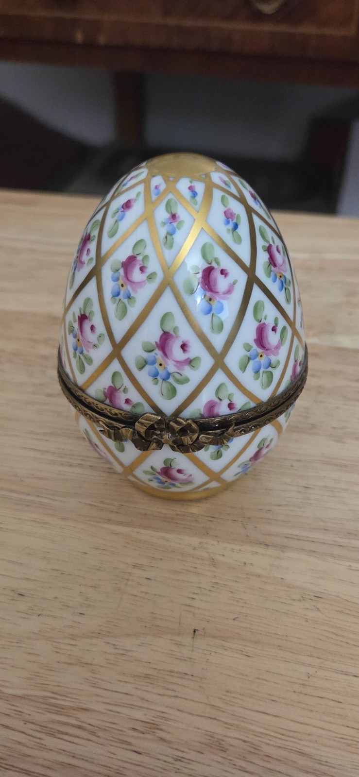 French, Rochard Limoges Hand-painted Porcelain Egg French, Rochard Limoges Hand-painted Porcelain Egg