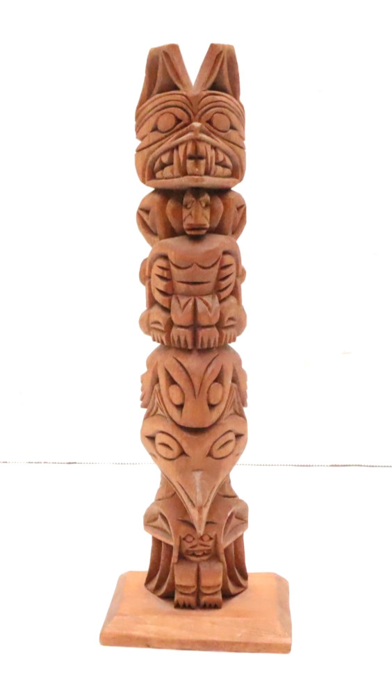 VTG Ray Williams Carved Signed 10.75 VTG Ray Williams Carved Signed 10.75