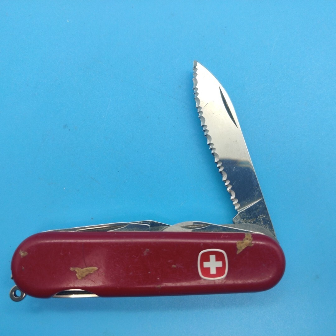Used Wenger Alpine Backpacker Swiss Army knife Serrated 