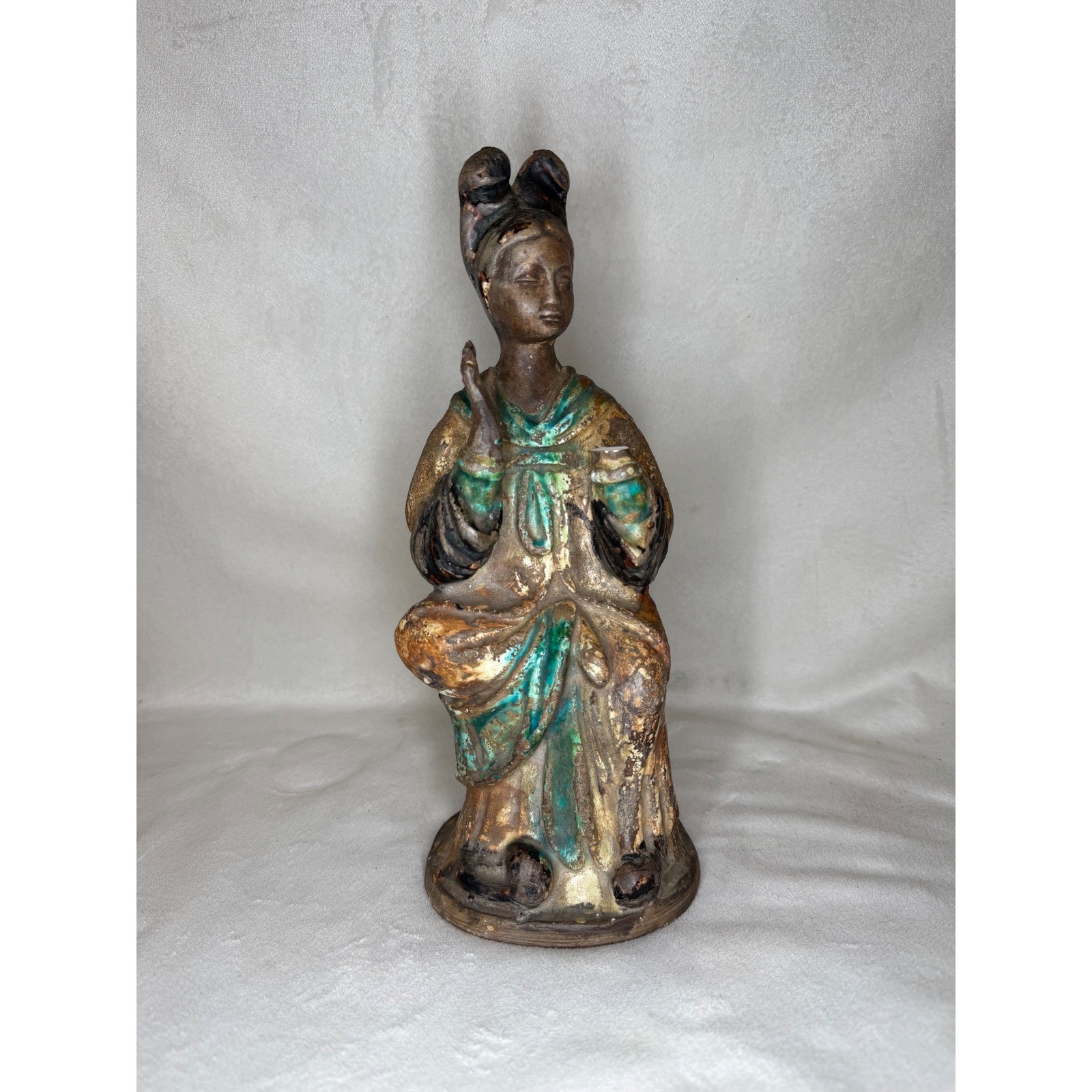 Vintage Chinese Style Seated Woman Ceramic Figurine 12 Vintage Chinese Style Seated Woman Ceramic Figurine 12