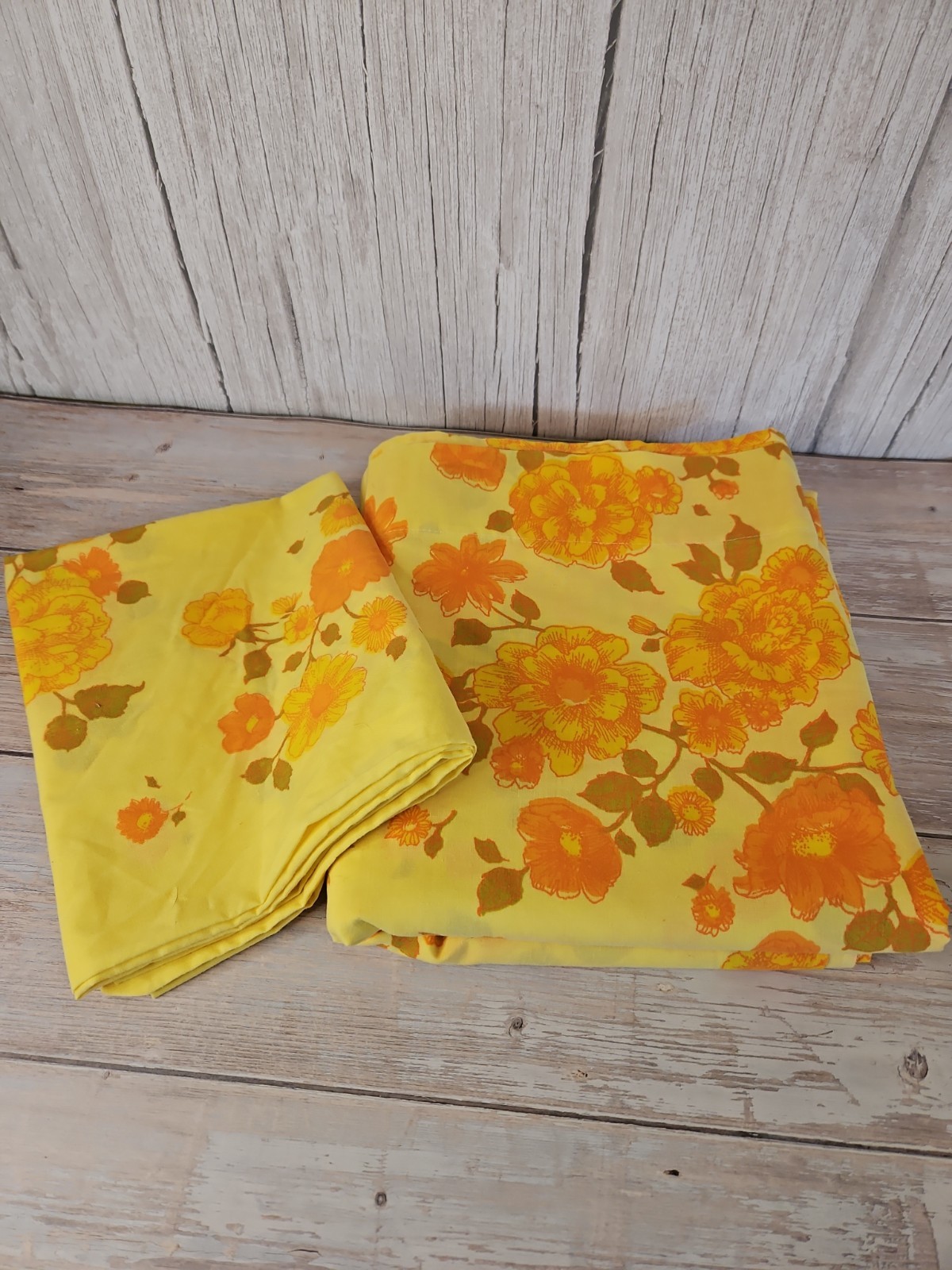 Vintage Montgomery Ward Yellow Floral Full Flat Sheet plus 1 Pillowcase, Muslin Vintage Montgomery Ward Yellow Floral Full Flat Sheet plus 1 Pillowcase, Muslin