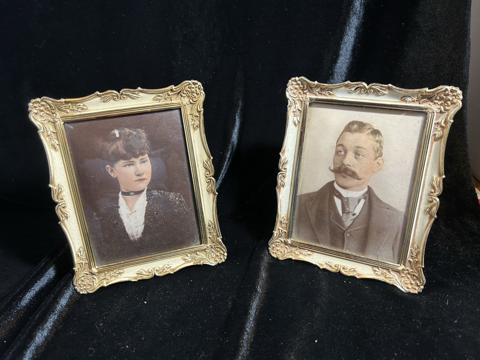 Vintage Pair Victorian Photos In Metal Decorative Frames Vintage Pair Victorian Photos In Metal Decorative Frames