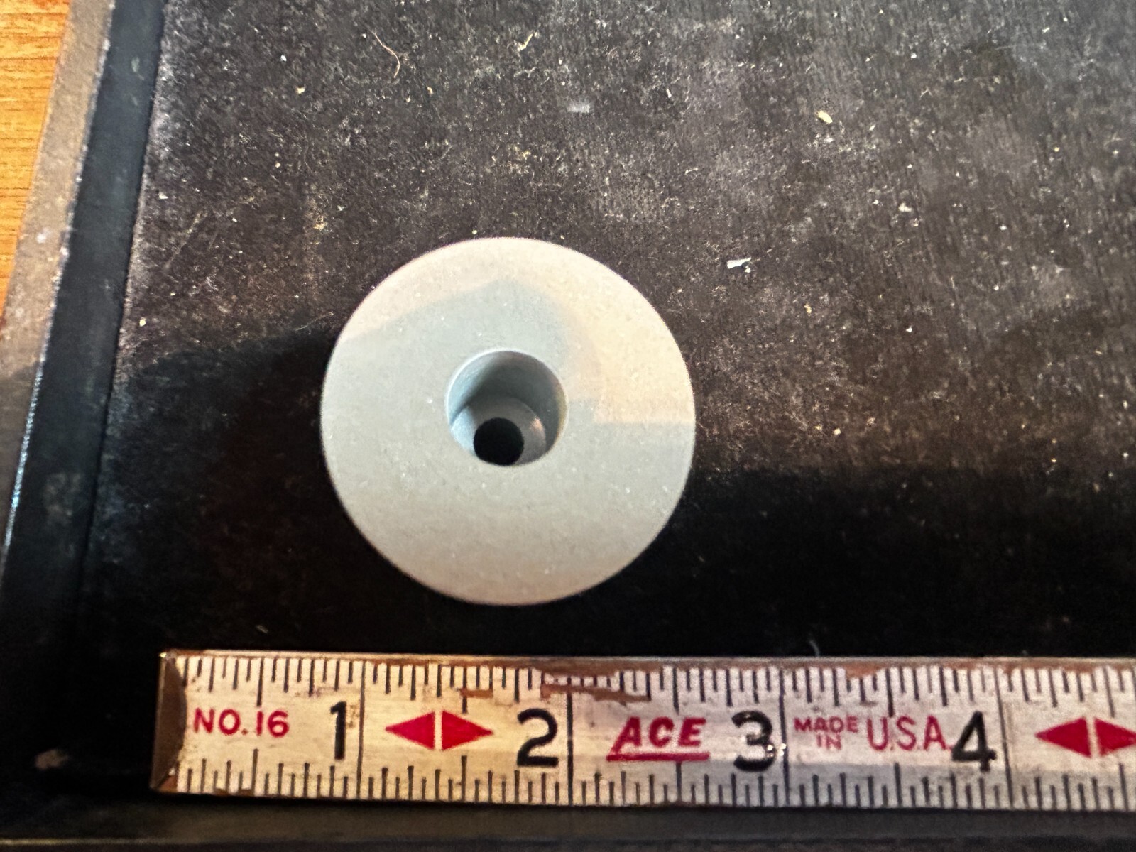 1 - Unused NOS Diamond Grinding Wheel 1 - 1/2 X 1 -1/4 X 1/4 Hole In #WCb4 1 - Unused NOS Diamond Grinding Wheel 1 - 1/2 X 1 -1/4 X 1/4 Hole In #WCb4