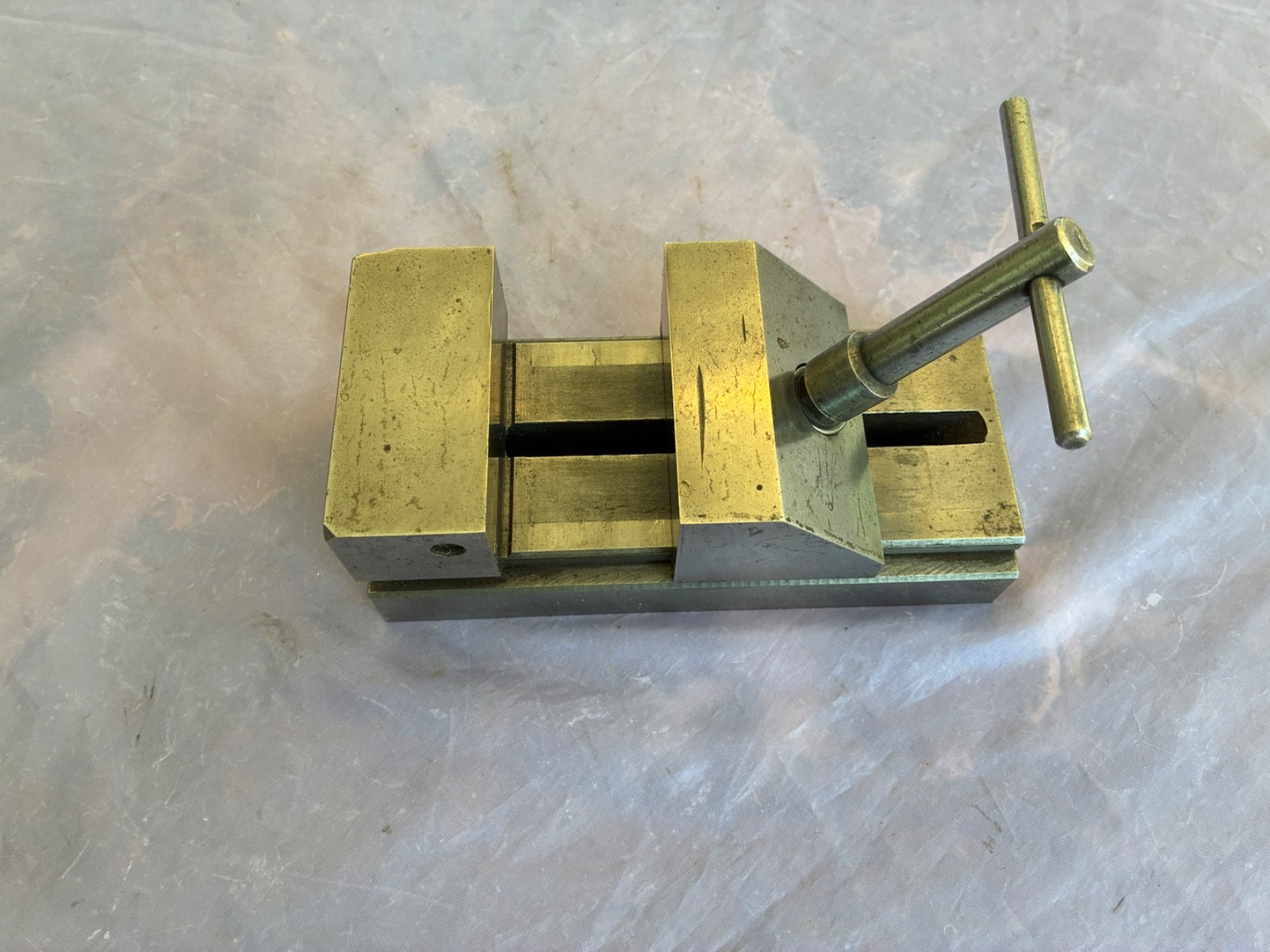 VIN HERMANN SCHMIDT TOOL MAKERS PRECISION GRINDING VISE 3 VIN HERMANN SCHMIDT TOOL MAKERS PRECISION GRINDING VISE 3