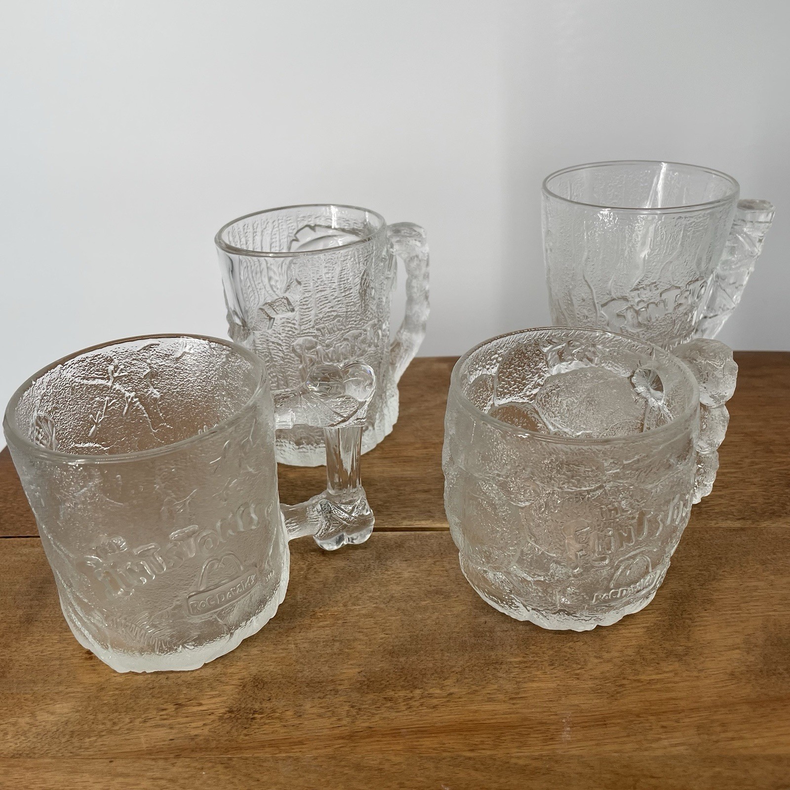 VTG 90s Set Of 4 McDonalds Flintstones Frosted Clear Mugs TreeMENDOUS Mammoth VTG 90s Set Of 4 McDonalds Flintstones Frosted Clear Mugs TreeMENDOUS Mammoth