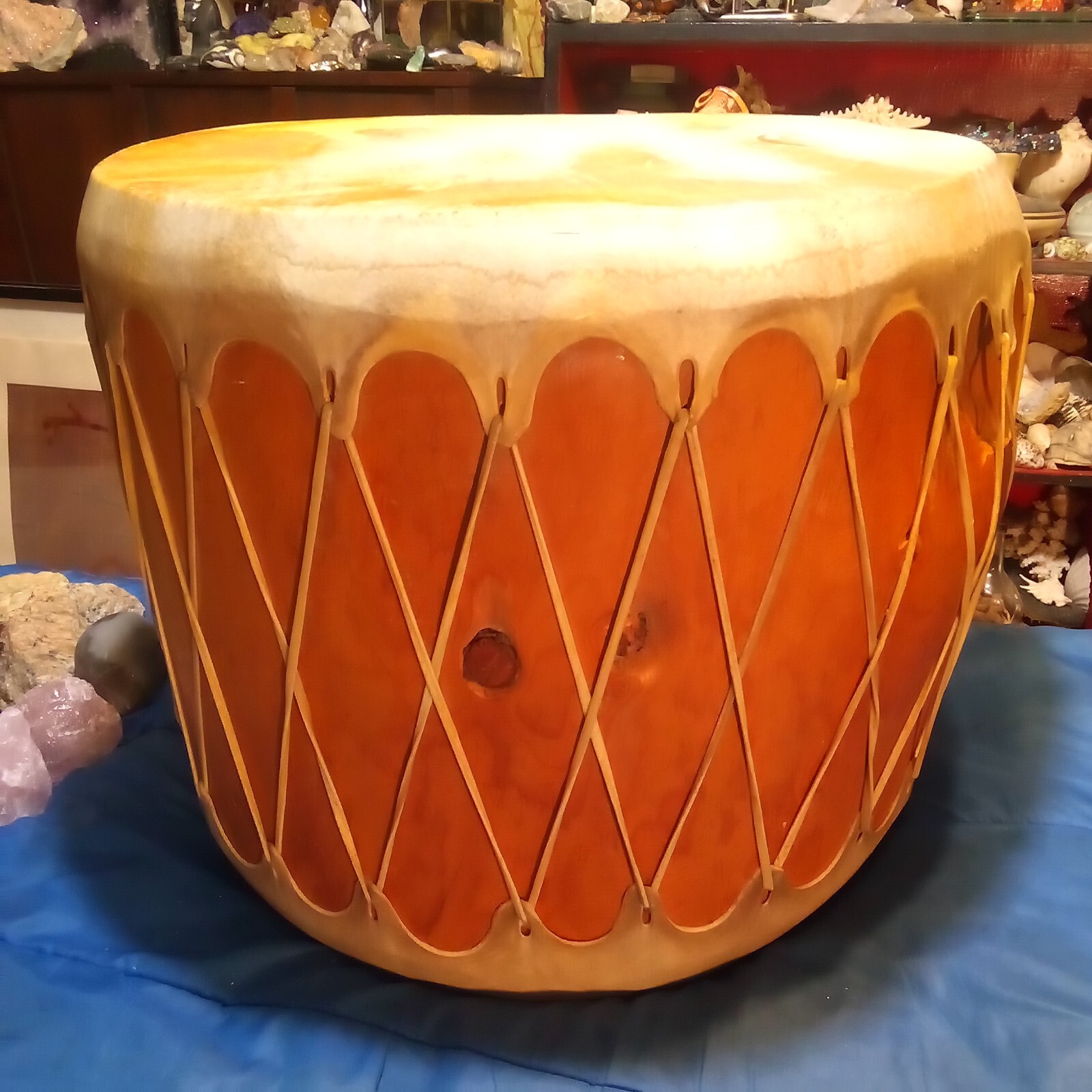 Huge Native American Taos Pueblo Drum 20 Huge Native American Taos Pueblo Drum 20