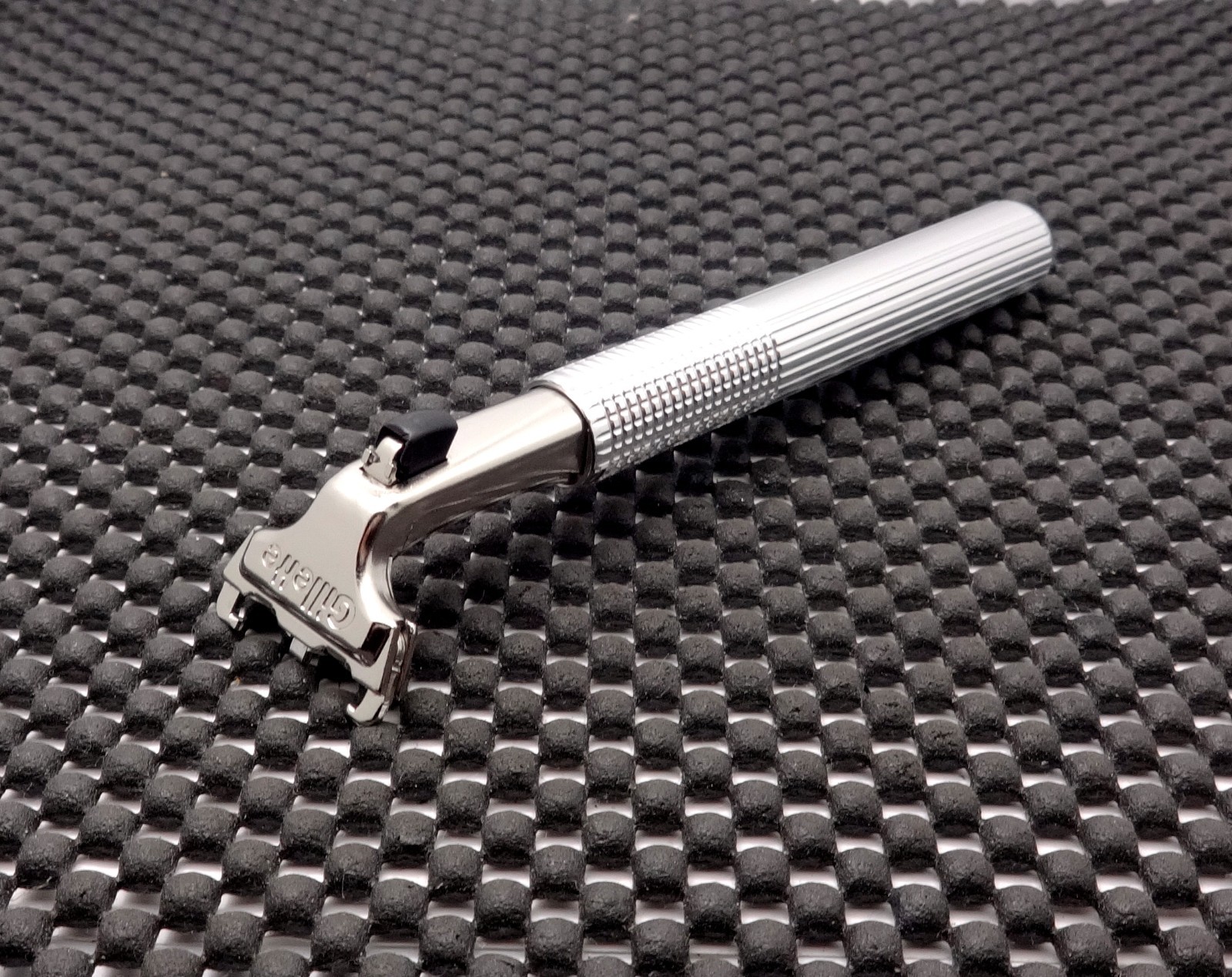 Vintage 1999 Gillette Atra Cartridge Razor ALL METAL Handle U2 Stunning & Clean Vintage 1999 Gillette Atra Cartridge Razor ALL METAL Handle U2 Stunning & Clean