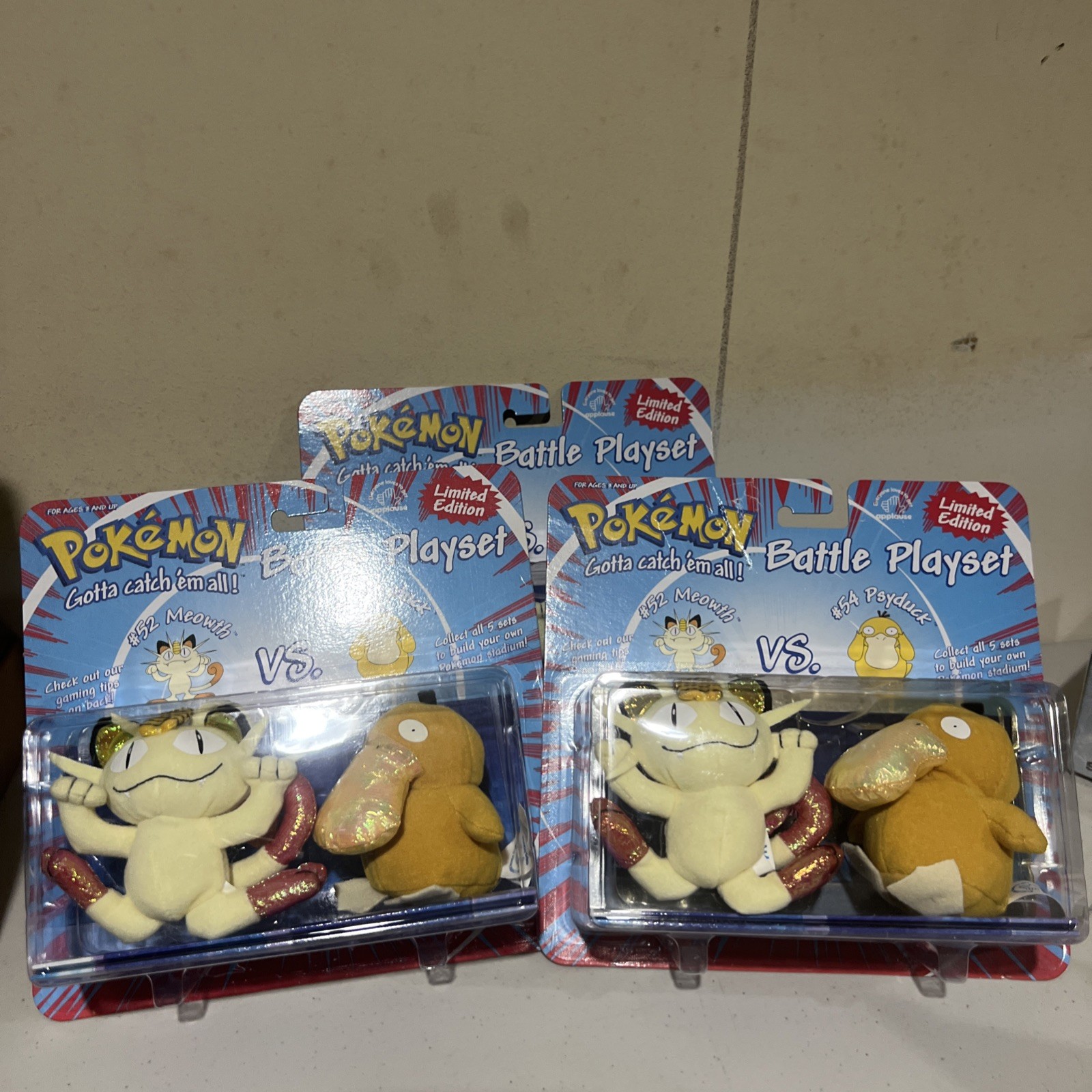 Nintendo Pokémon Battle Playset Meowth & Psyduck Plush 1999 - NEW Nintendo Pokémon Battle Playset Meowth & Psyduck Plush 1999 - NEW