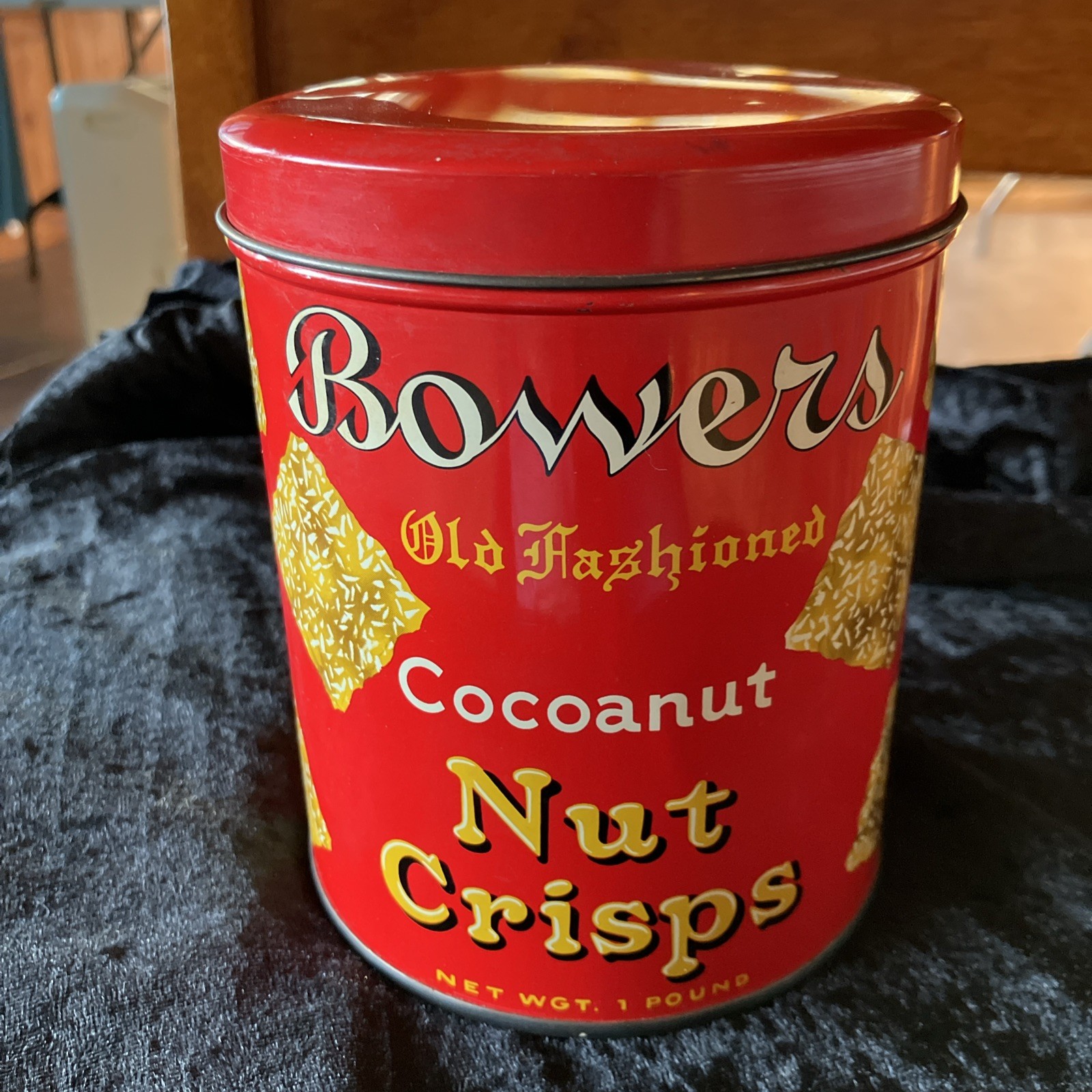 1950s Vintage Bowers Old Fashioned Cocoanut Nut Crisps Tin Advertising 1950s Vintage Bowers Old Fashioned Cocoanut Nut Crisps Tin Advertising