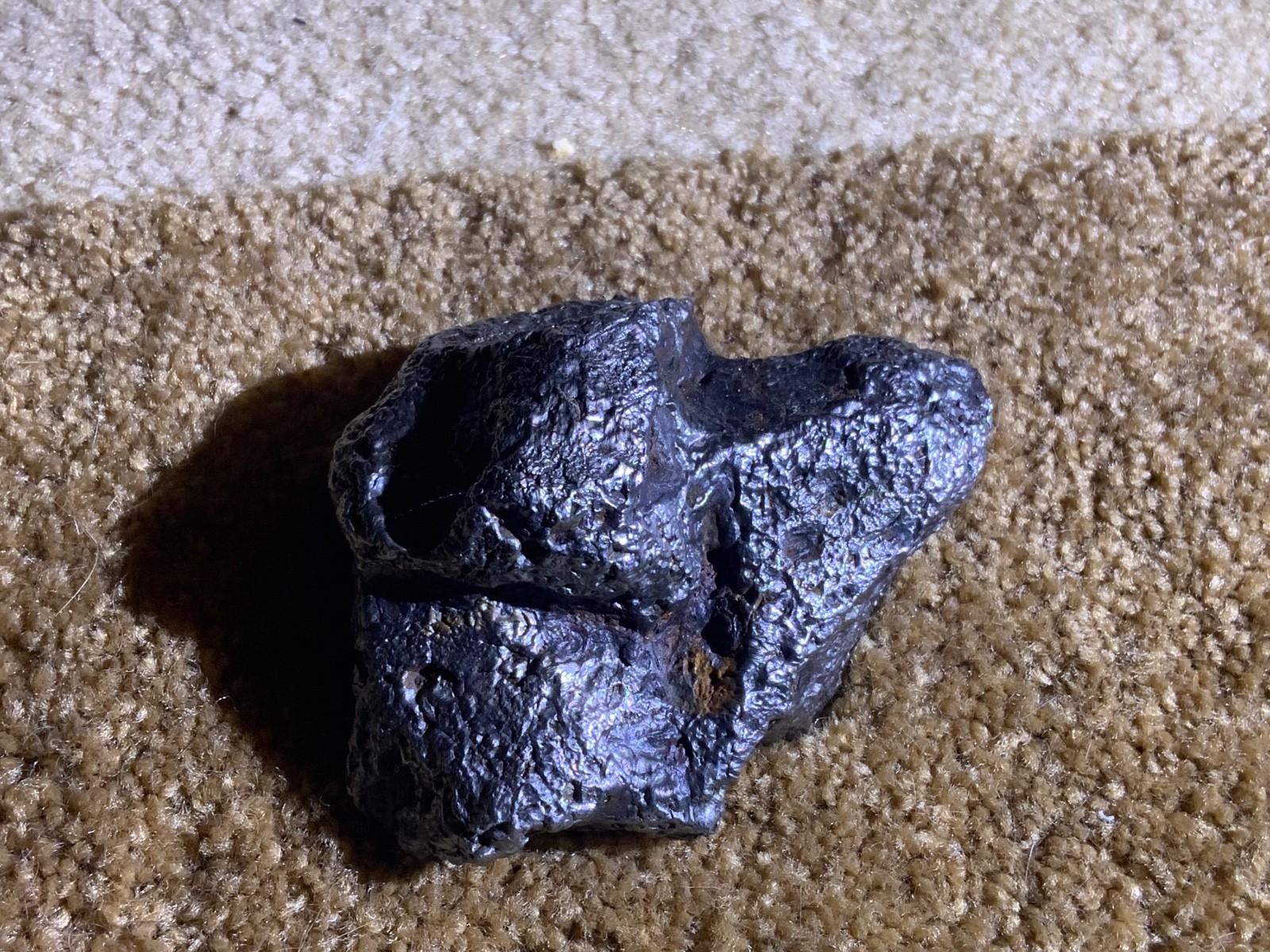 Meteorite, iron, Campo Del Cielo, Argentina, large size at 726g Meteorite, iron, Campo Del Cielo, Argentina, large size at 726g