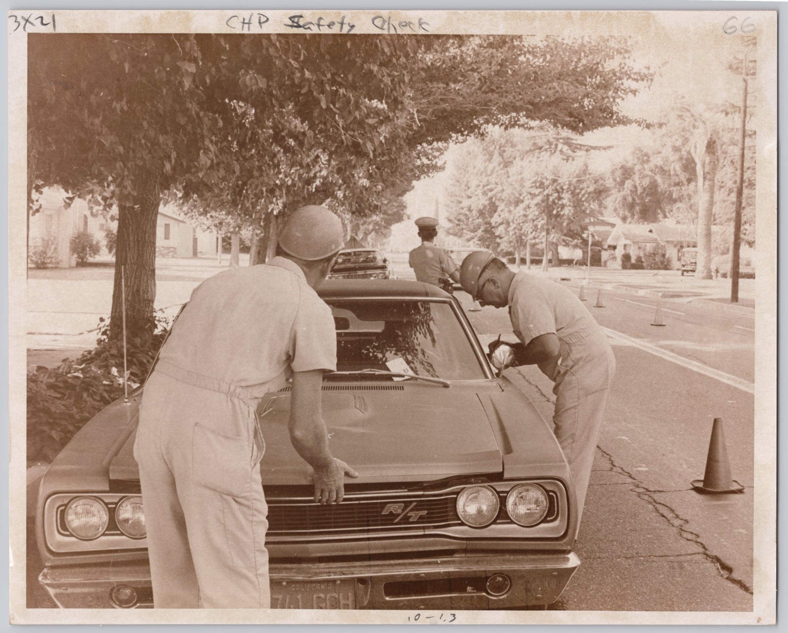 c. 1960's Press Photo 1968 Dodge Coronet R/T Highway Inspection Vintage B&W c. 1960's Press Photo 1968 Dodge Coronet R/T Highway Inspection Vintage B&W