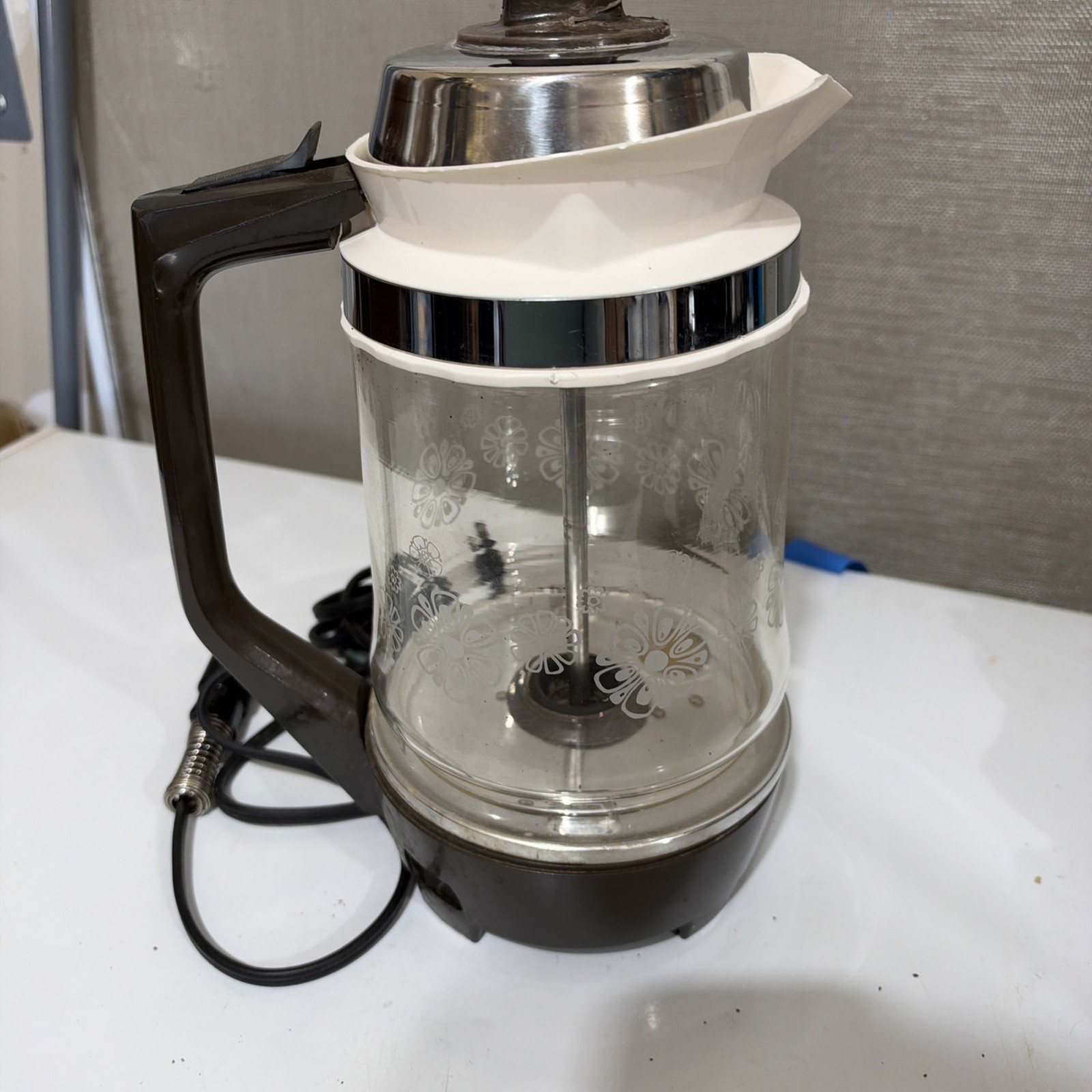 Vintage Proctor-Silex 10 Cup Glass Electric Percolator Coffee Pitcher Pot P102N Vintage Proctor-Silex 10 Cup Glass Electric Percolator Coffee Pitcher Pot P102N