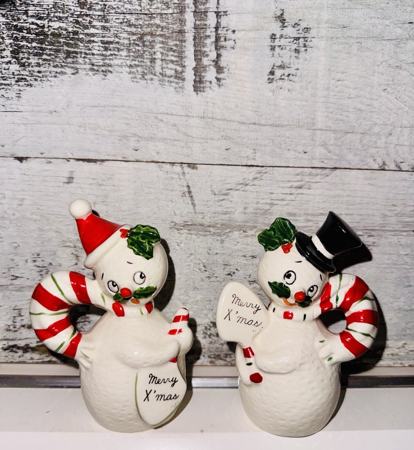 Impossibly RARE + MINTY Vintage MCM Candy Cane Snowman Shakers Japan  🧣☃️ 🎩
