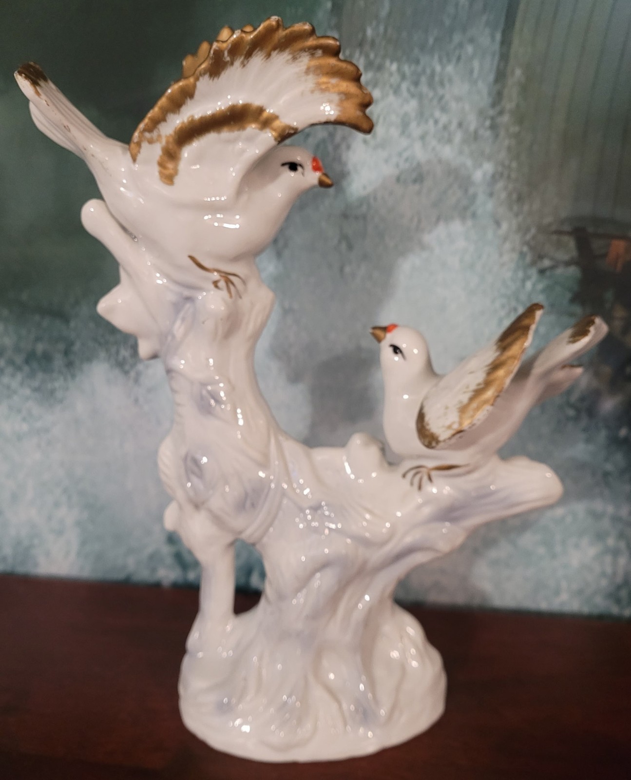 Vintage Capodimonte Style Porcelain Doves Lovebirds Figurine - White & Gold-12\ Vintage Capodimonte Style Porcelain Doves Lovebirds Figurine - White & Gold-12\