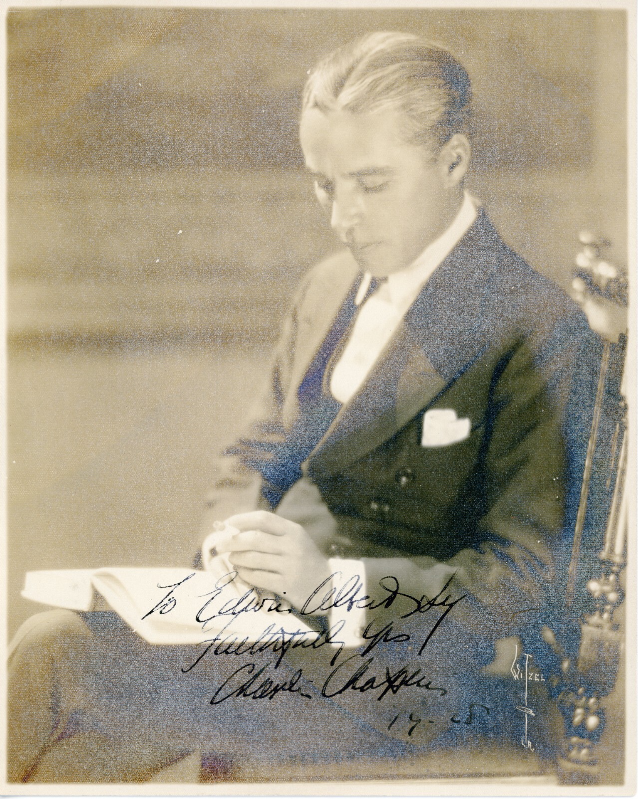 Charlie Chaplin ~ Signed Autographed Vintage 1920's Photograph ~ JSA LOA Charlie Chaplin ~ Signed Autographed Vintage 1920's Photograph ~ JSA LOA
