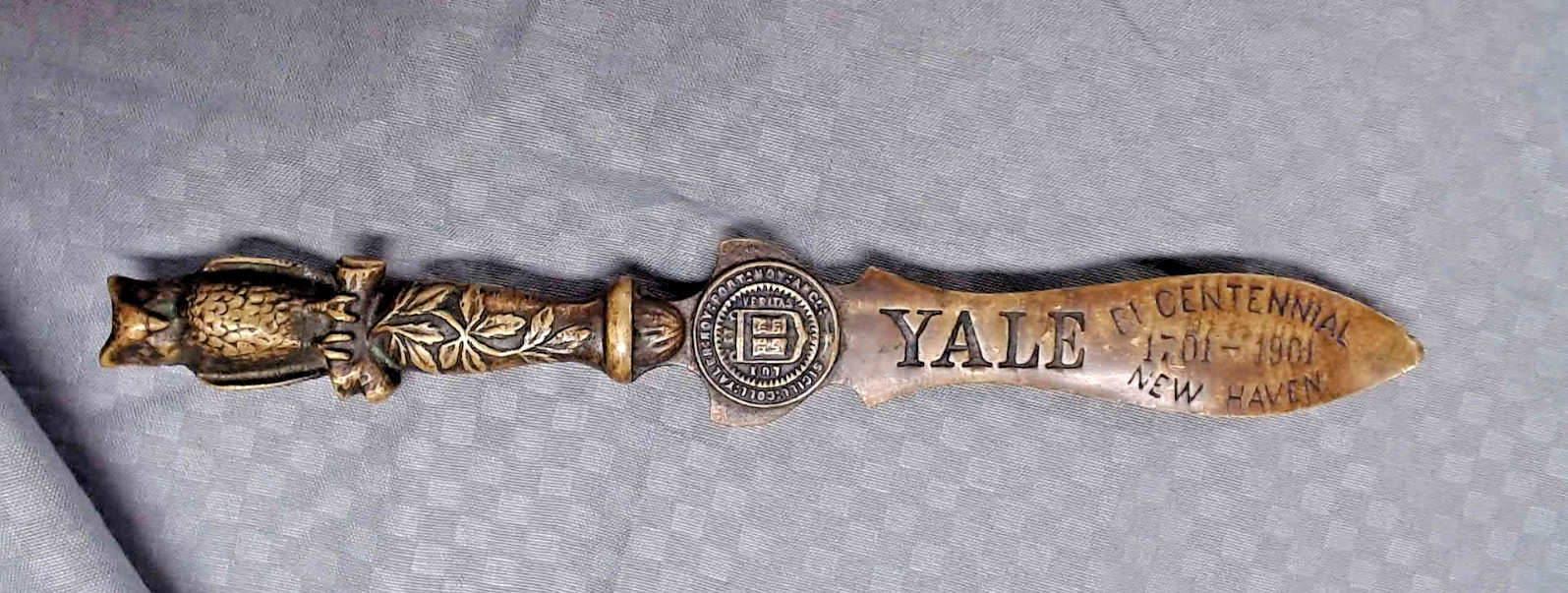 RARE Antique 1901 Yale University BICENTENNIAL Brass Letter Opener w/ Owl Top RARE Antique 1901 Yale University BICENTENNIAL Brass Letter Opener w/ Owl Top
