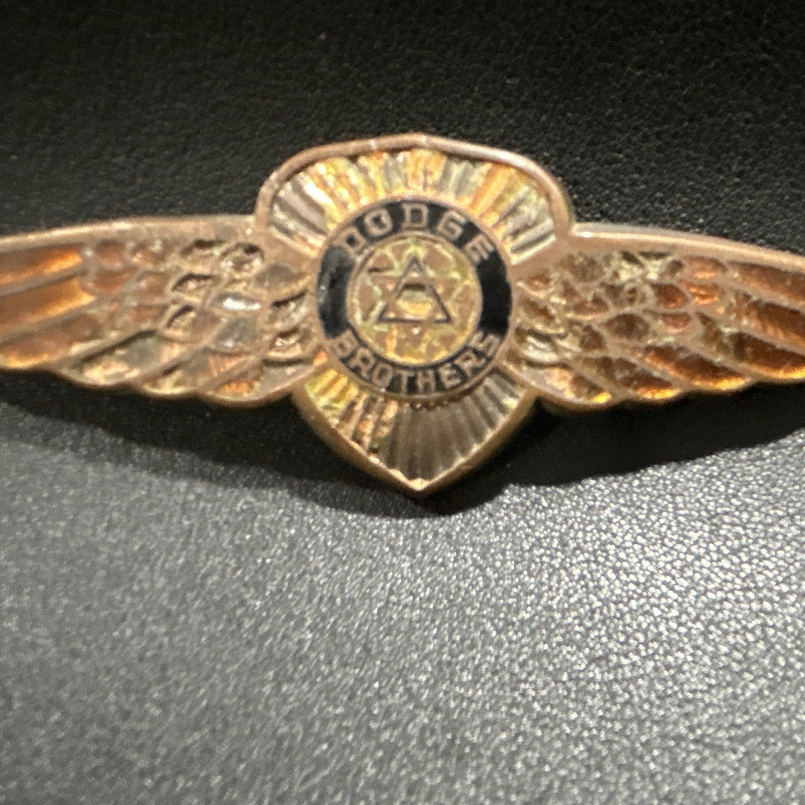 1920s/30s Dodge Brothers winged radiator emblem badge