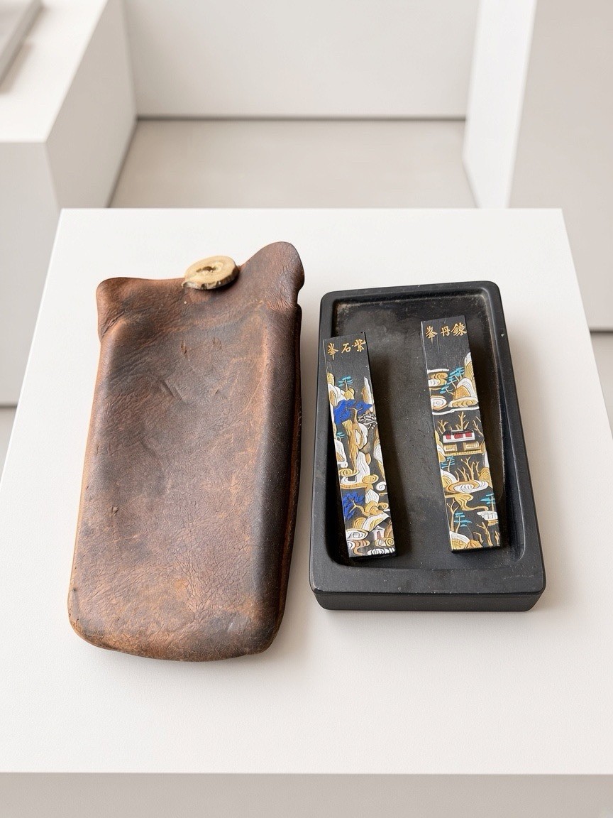 Chinese Calligraphy Inkstone & Shexian Factory Ink Stick Set w/ Leather Pouch Chinese Calligraphy Inkstone & Shexian Factory Ink Stick Set w/ Leather Pouch
