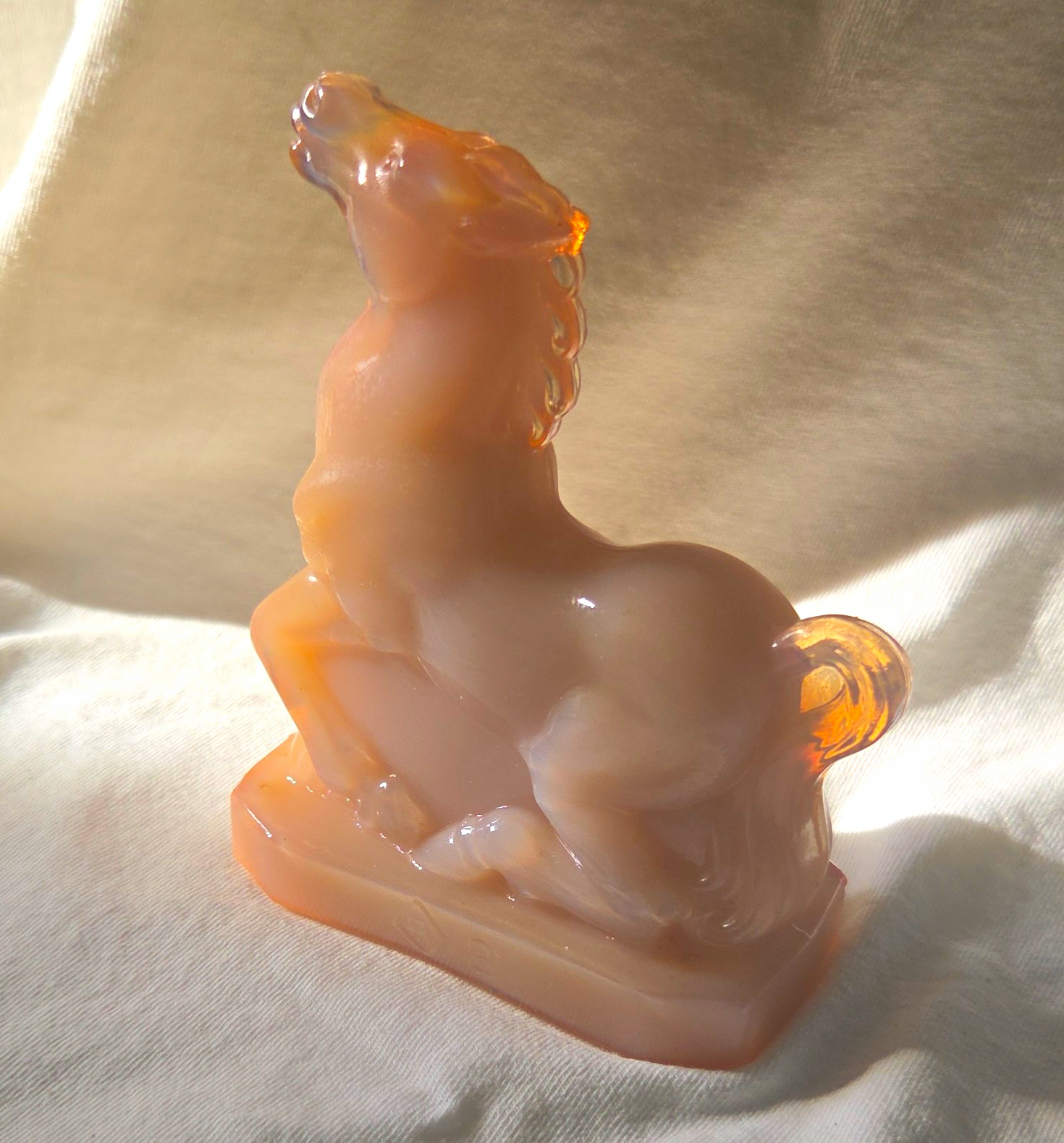 Vintage Boyd Glass Joey The Horse Figurine Sandpiper Pink Slag 1st Era 1978-1983 Vintage Boyd Glass Joey The Horse Figurine Sandpiper Pink Slag 1st Era 1978-1983