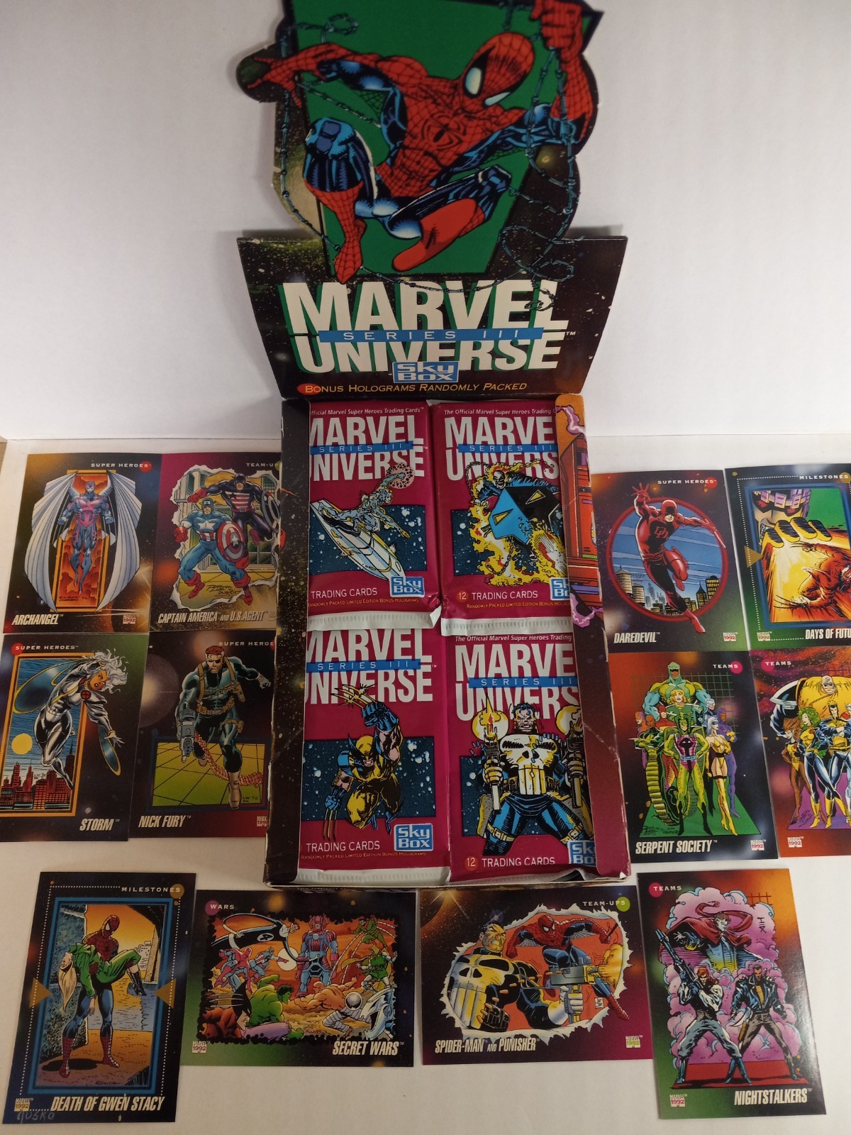 BOX FRESH & TESTED 4 Sealed Packs 1992 Marvel Universe From A Sealed Box