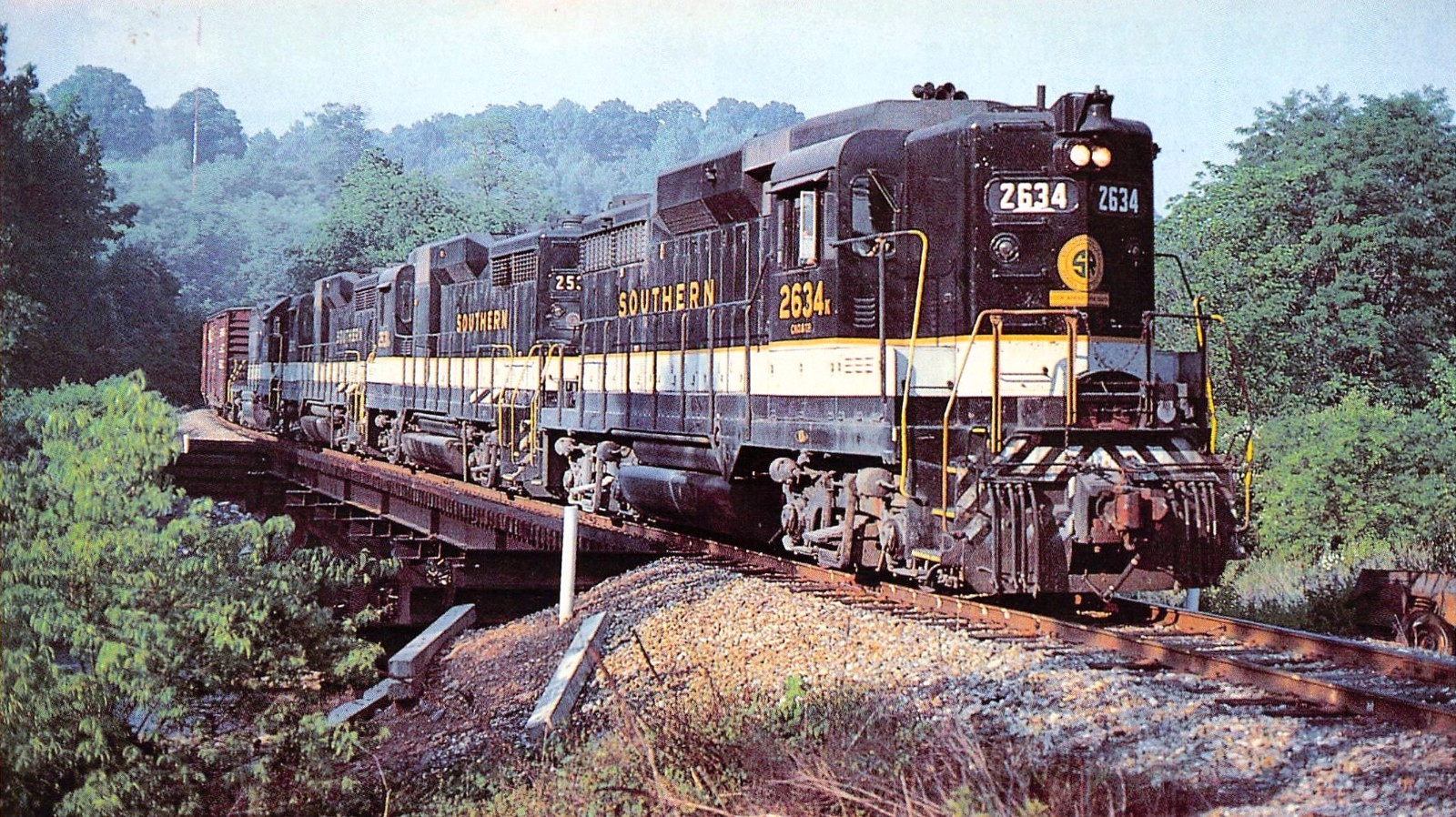 Classic EMD GP30 Diesels South. Clinchfield CNW CP Rail Vtg Mag Cut + Bonus Pics