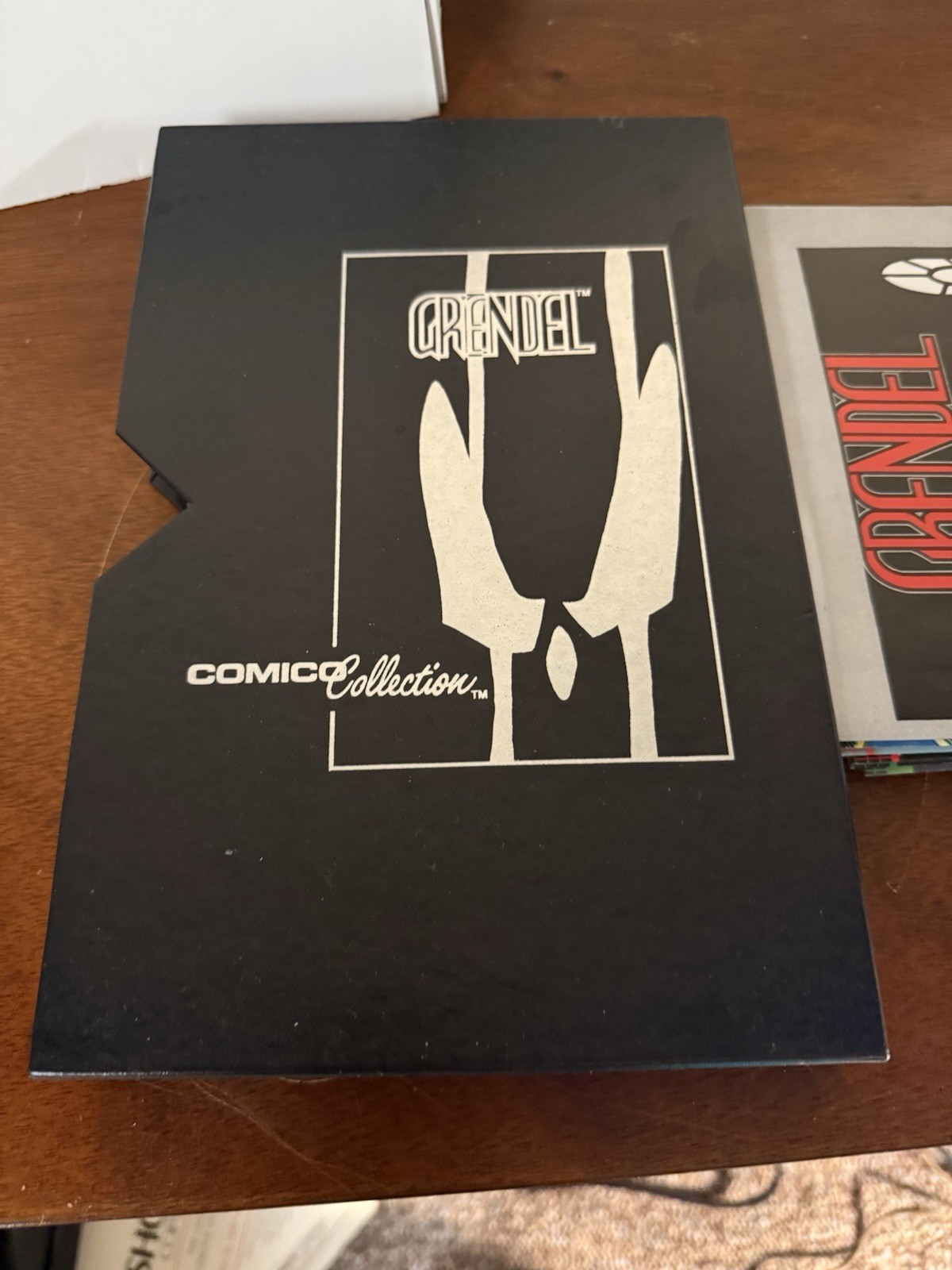 Original GRENDEL COMICO COLLECTION Slipcover 30x20 Poster~10 Comics Good Cond Original GRENDEL COMICO COLLECTION Slipcover 30x20 Poster~10 Comics Good Cond