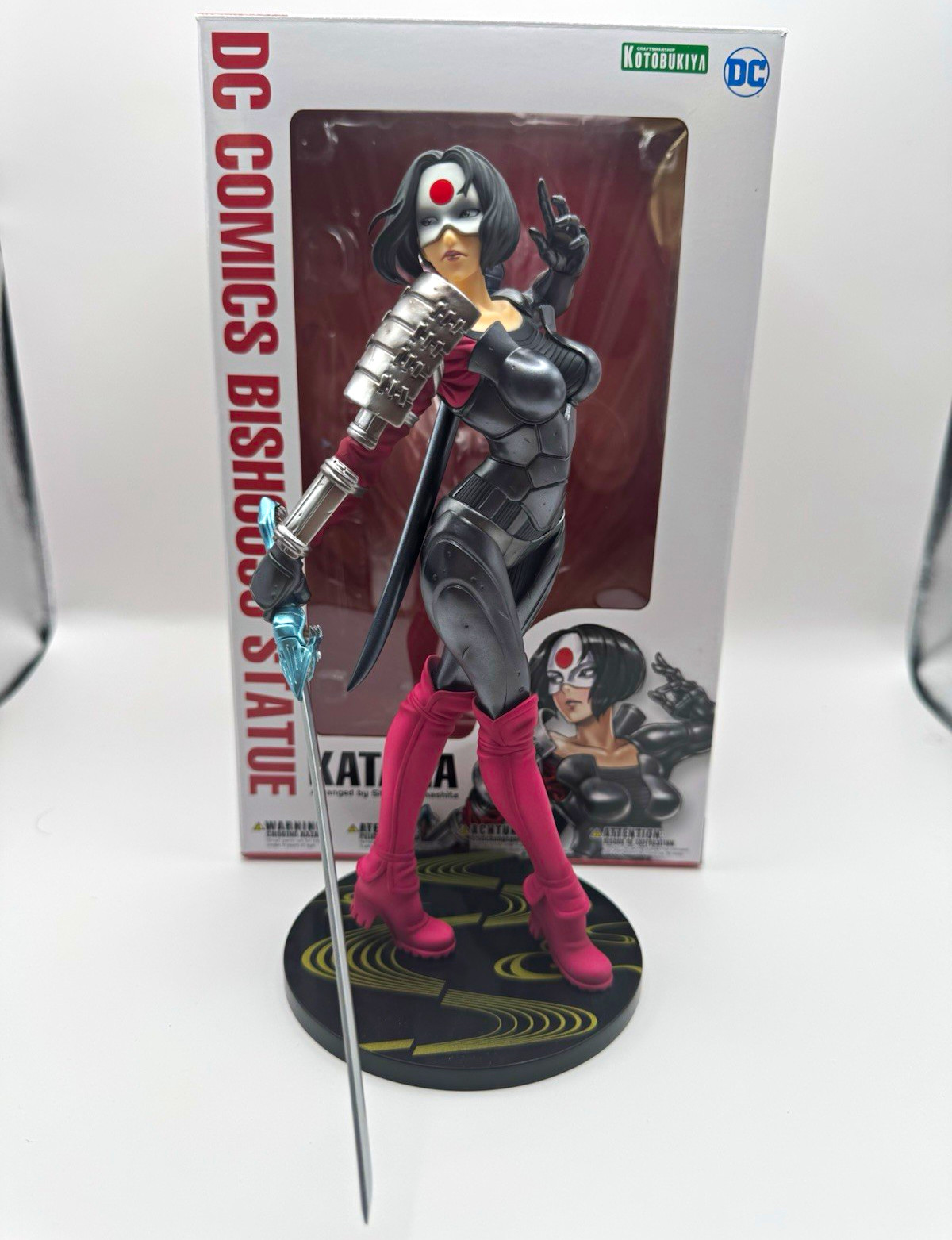 Kotobukiya DC Comics Bishoujo Katana Statue w/ Interchangeable Face Part Kotobukiya DC Comics Bishoujo Katana Statue w/ Interchangeable Face Part
