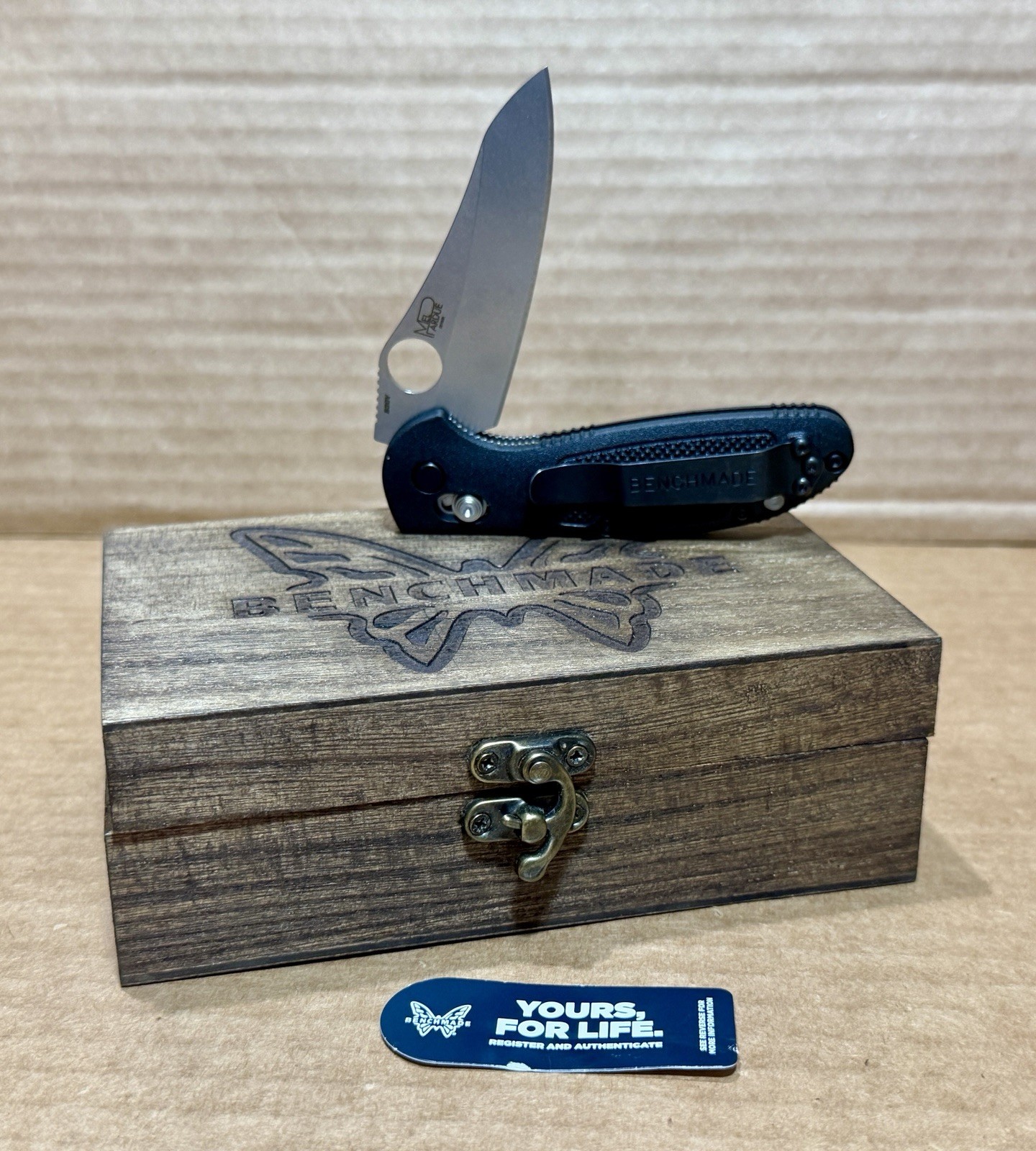 Benchmade Mini Griptilian 555-S30V Black Grivory Sheepsfoot Pocketknife w/Box Benchmade Mini Griptilian 555-S30V Black Grivory Sheepsfoot Pocketknife w/Box