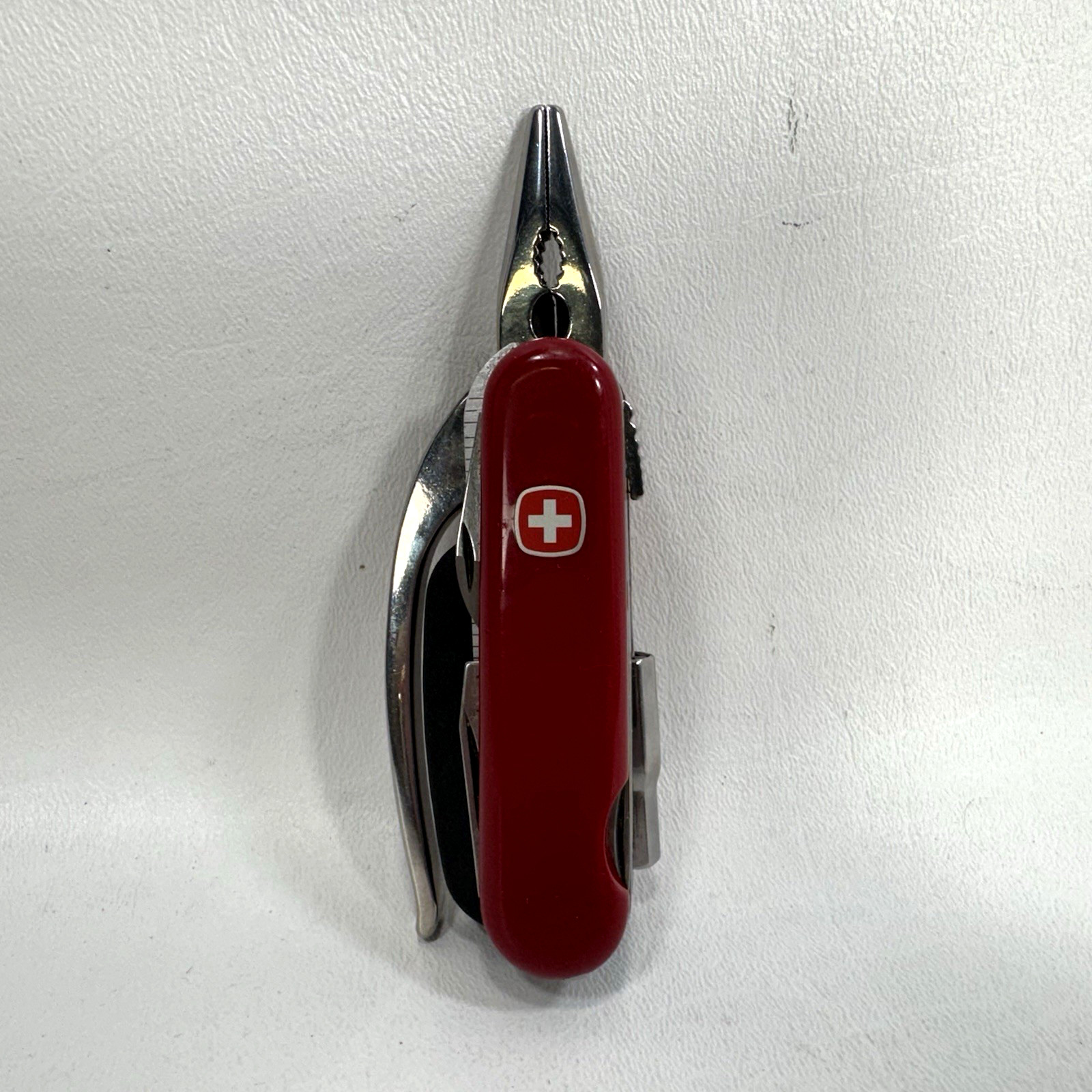Wenger Pocket Mini Grip Camping Multi Tool with Pliers Wenger Pocket Mini Grip Camping Multi Tool with Pliers