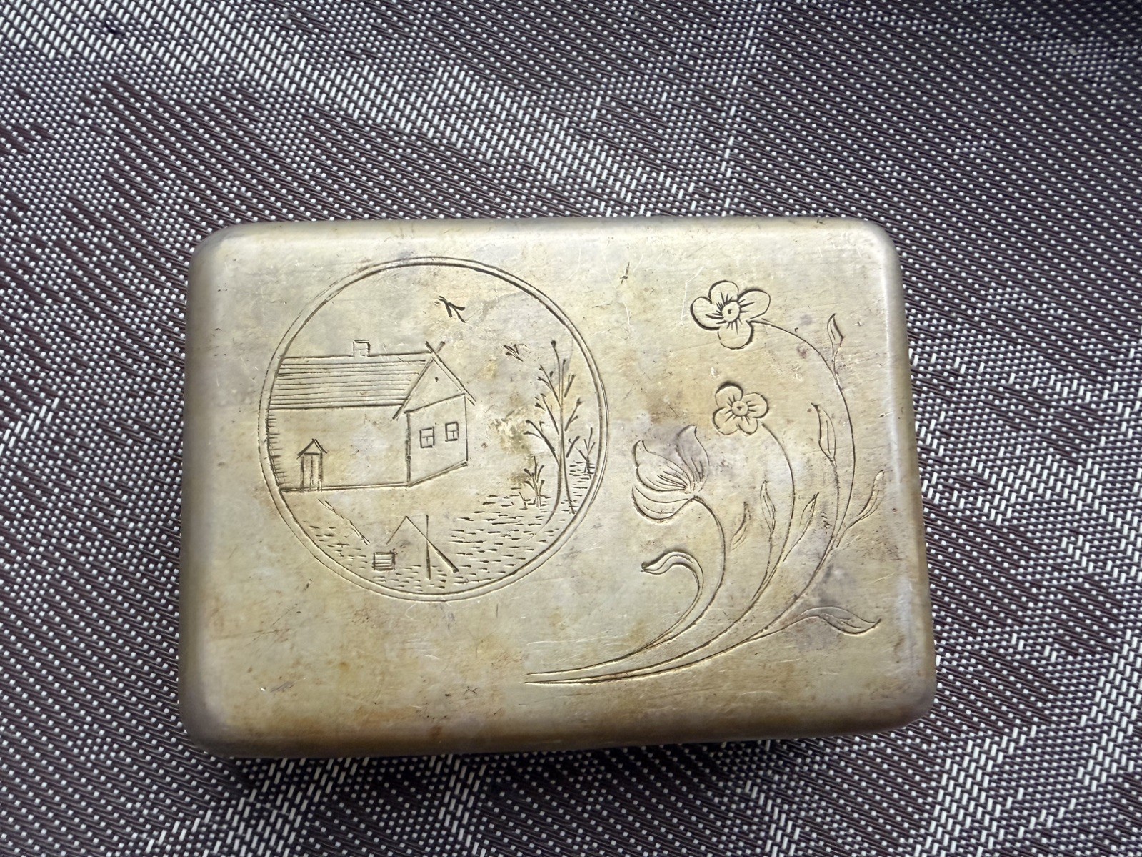 Antique Vintage Cigarette Case Snuff Box Hand Engraved Missing Clasp Lock Antique Vintage Cigarette Case Snuff Box Hand Engraved Missing Clasp Lock