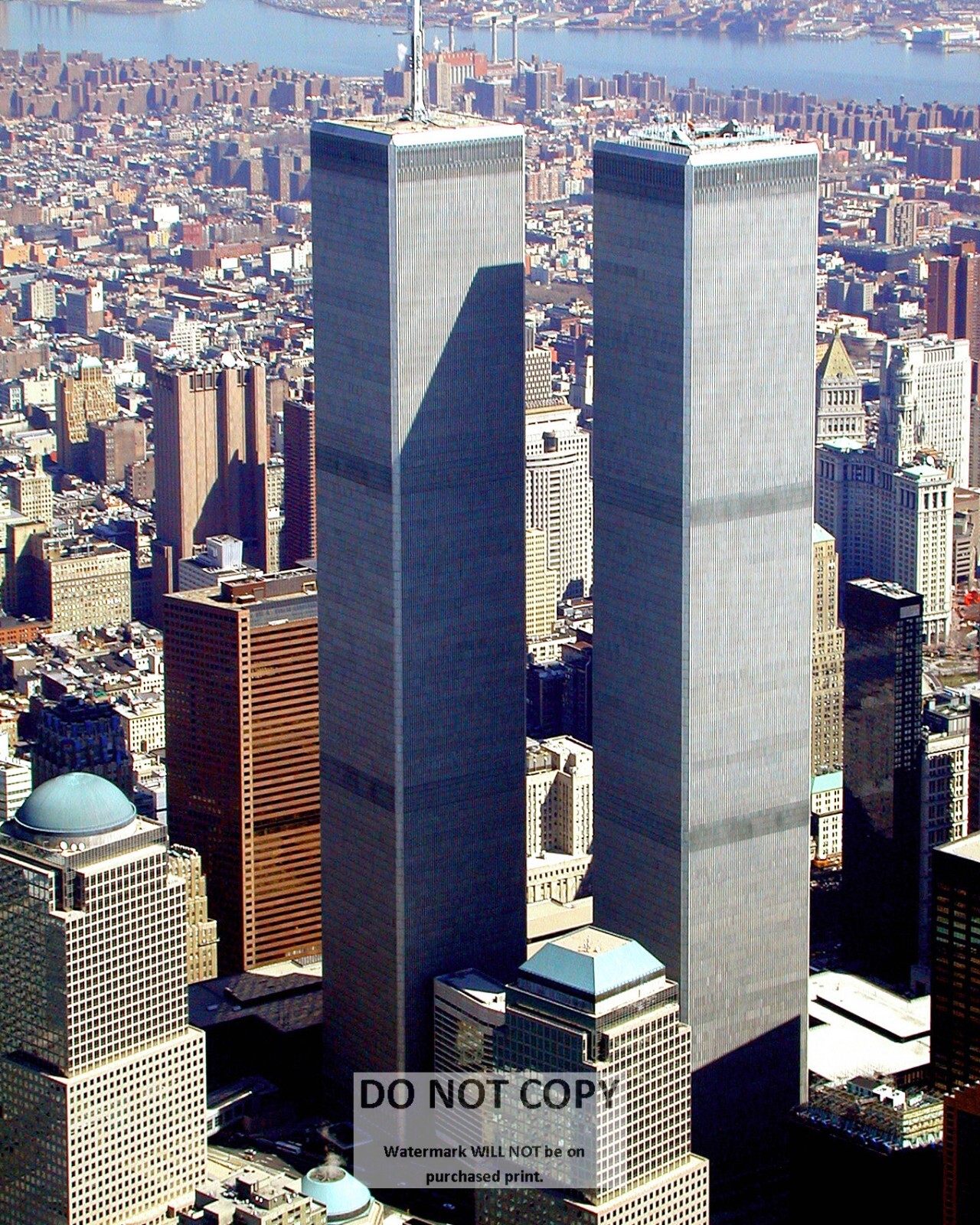 AERIAL VIEW OF WORLD TRADE CENTER IN MARCH, 2001 - 8X10 PHOTO (FB-369)